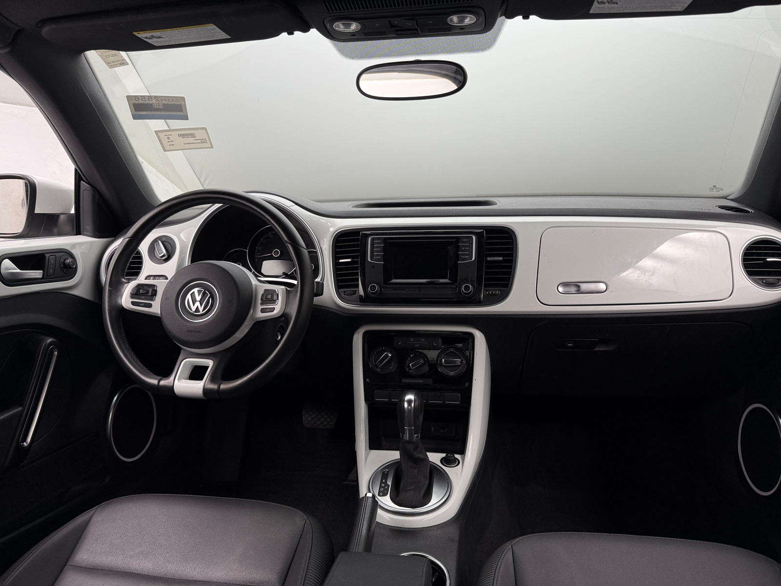 Thumbnail: 2019 Volkswagen Beetle - 2