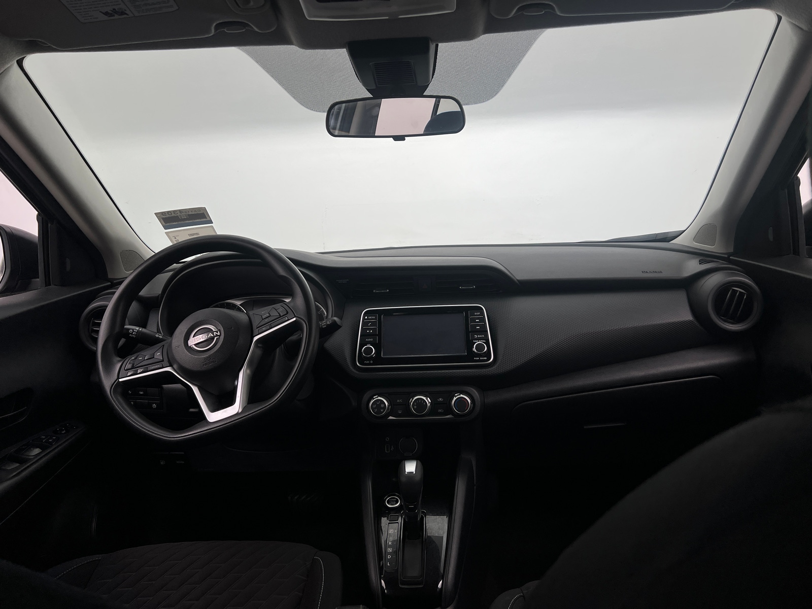 Thumbnail: 2022 Nissan Kicks - 3