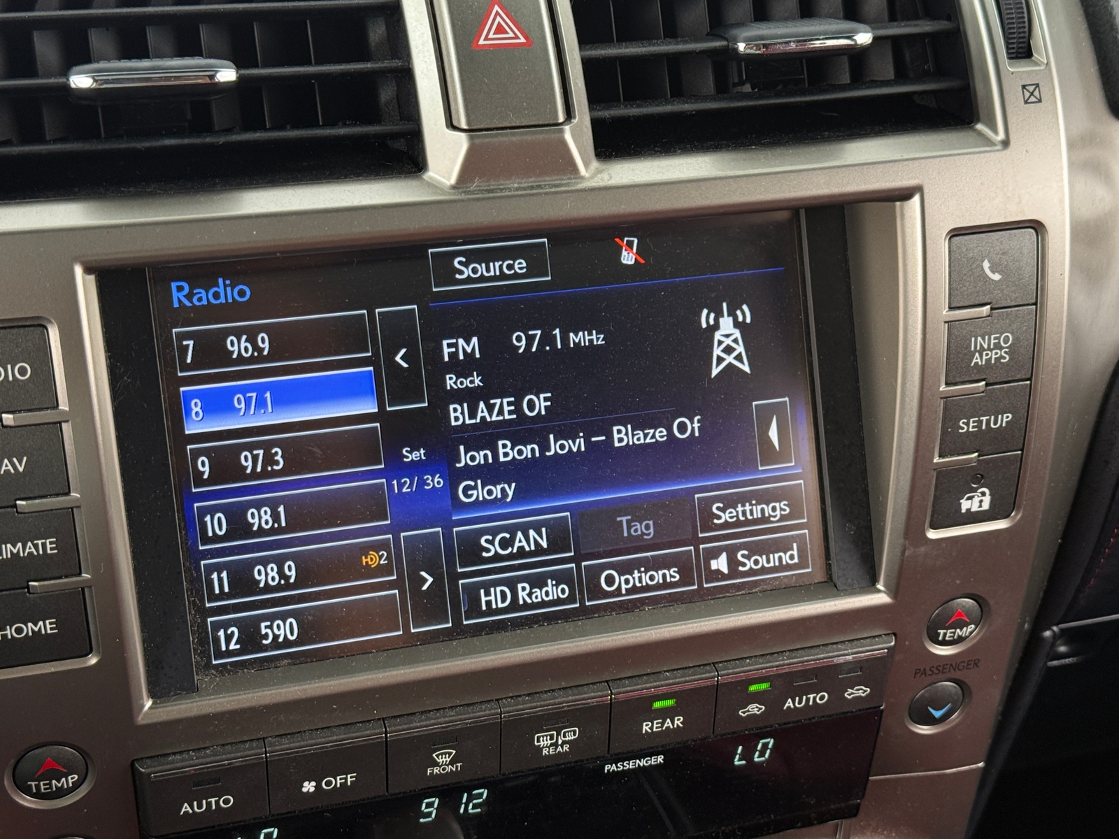 Thumbnail: 2020 Lexus GX - 3