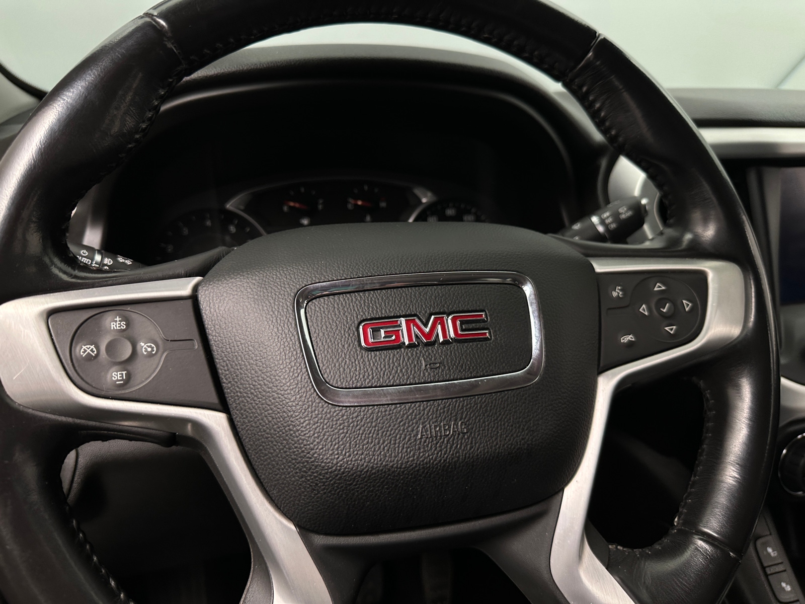 Thumbnail: 2019 GMC Acadia - 4