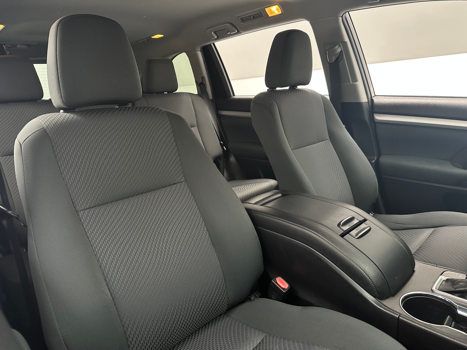 Thumbnail: 2019 Toyota Highlander - 2