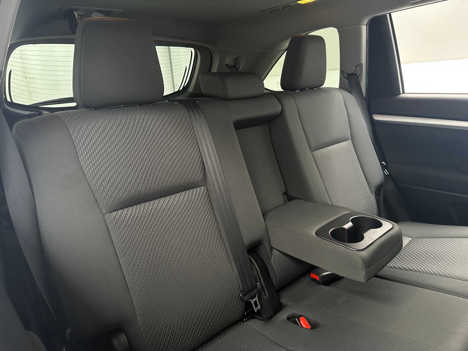Thumbnail: 2019 Toyota Highlander - 6