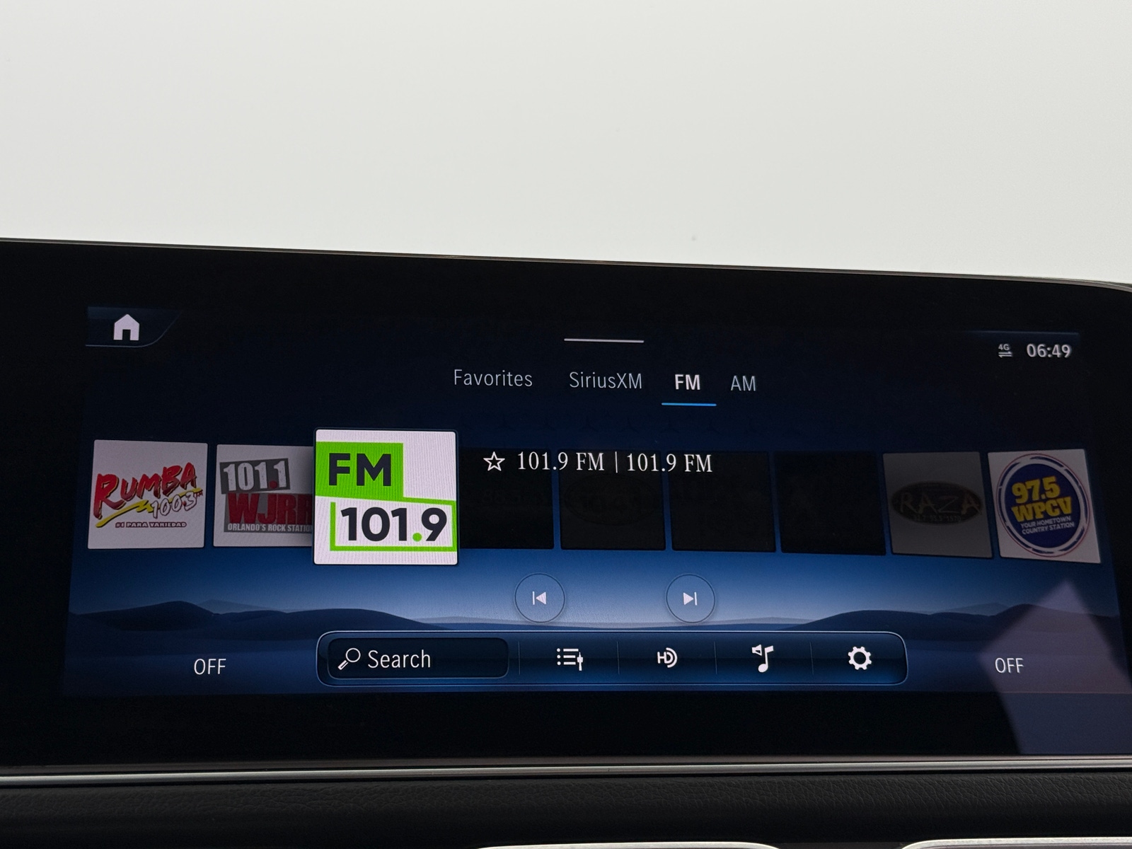 Thumbnail: 2024 Mercedes-Benz GLS - 3