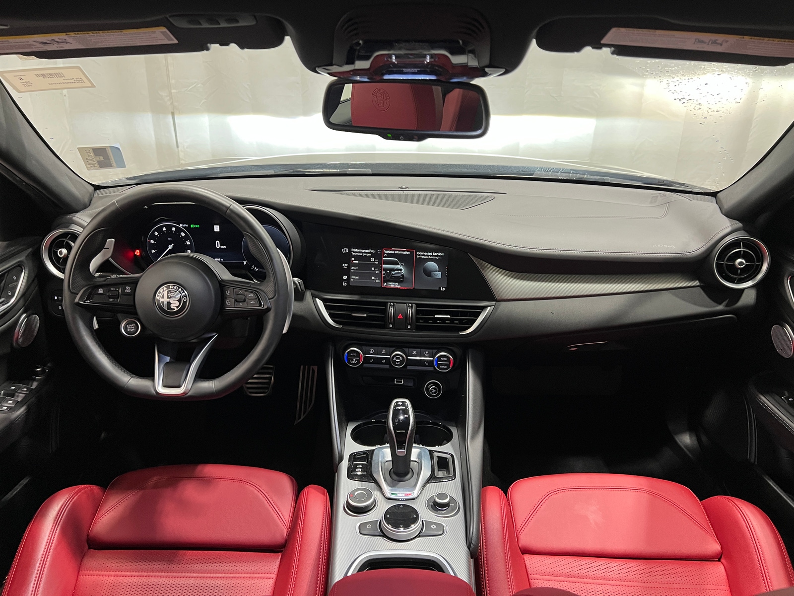Thumbnail: 2024 Alfa Romeo Giulia - 2
