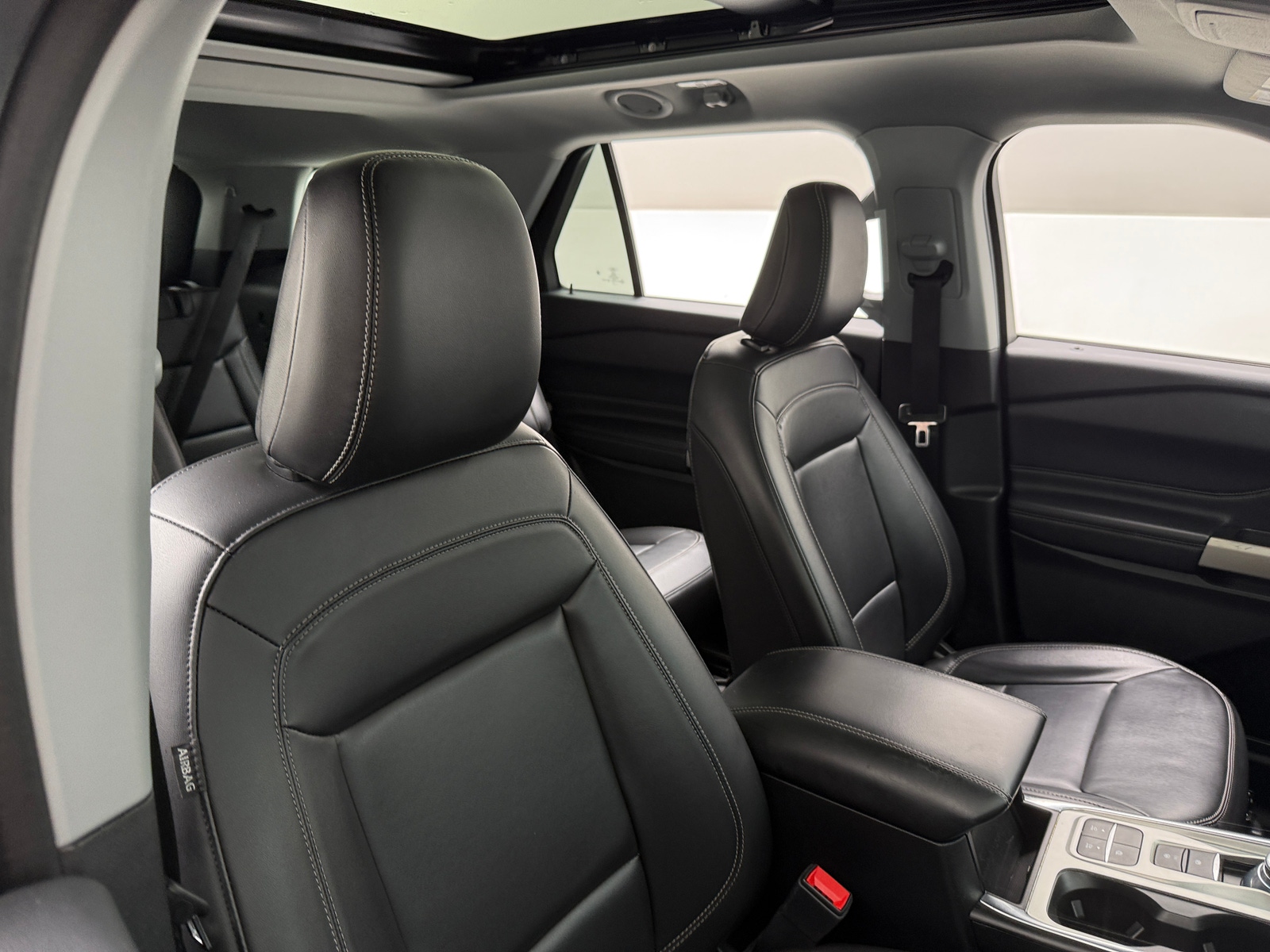 Thumbnail: 2022 Ford Explorer - 2