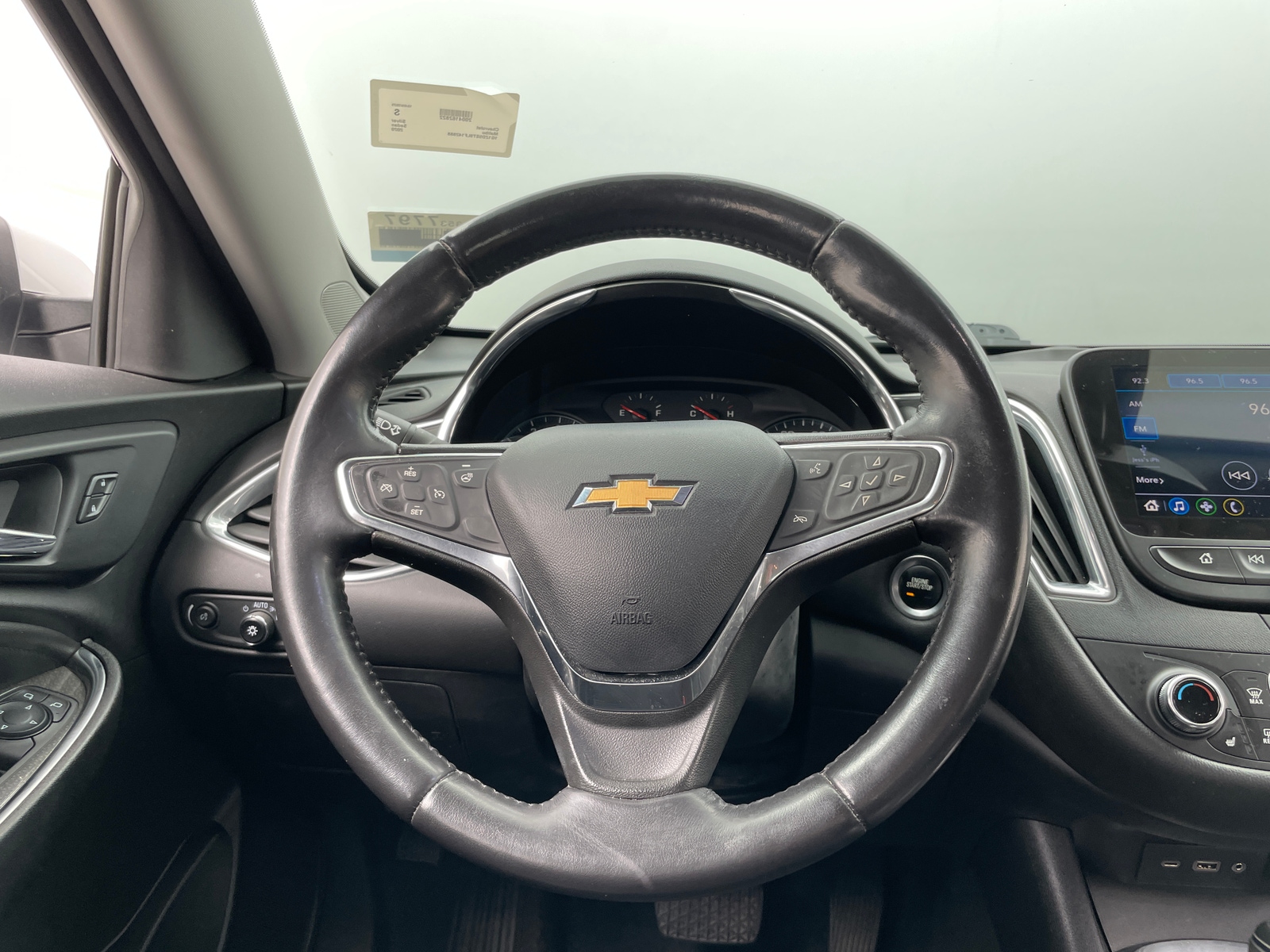 Thumbnail: 2020 Chevrolet Malibu - 4