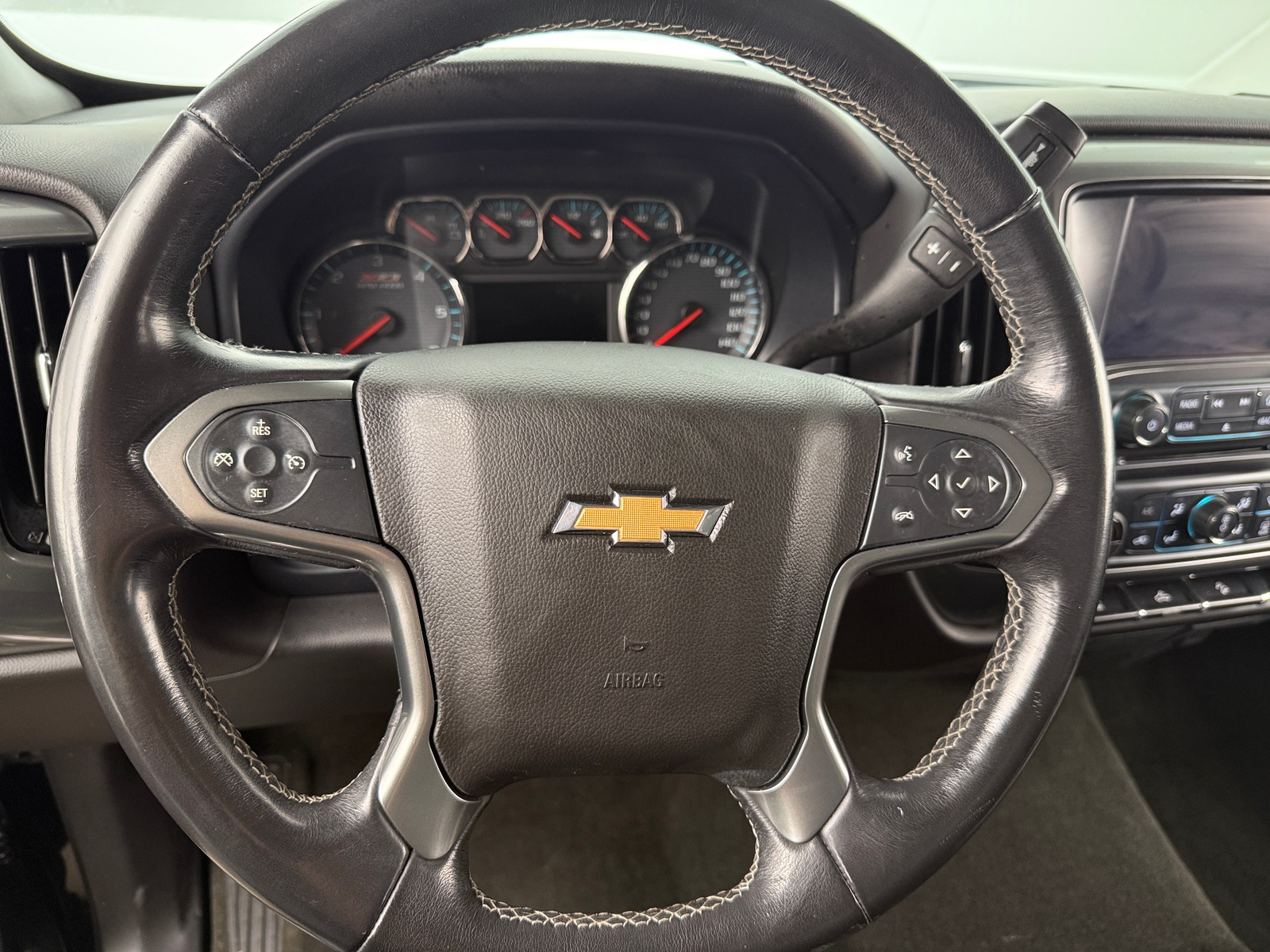 Thumbnail: 2018 Chevrolet Silverado 1500 - 4