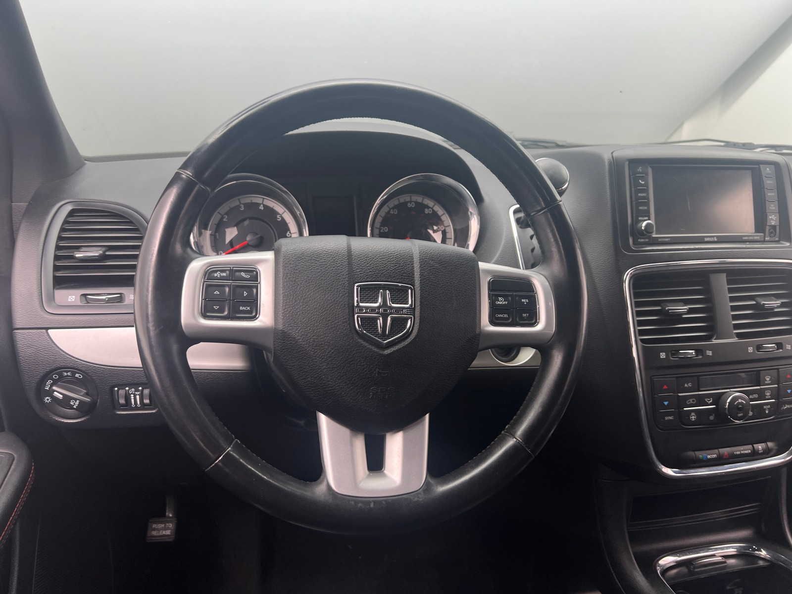 Thumbnail: 2019 Dodge Grand Caravan - 4