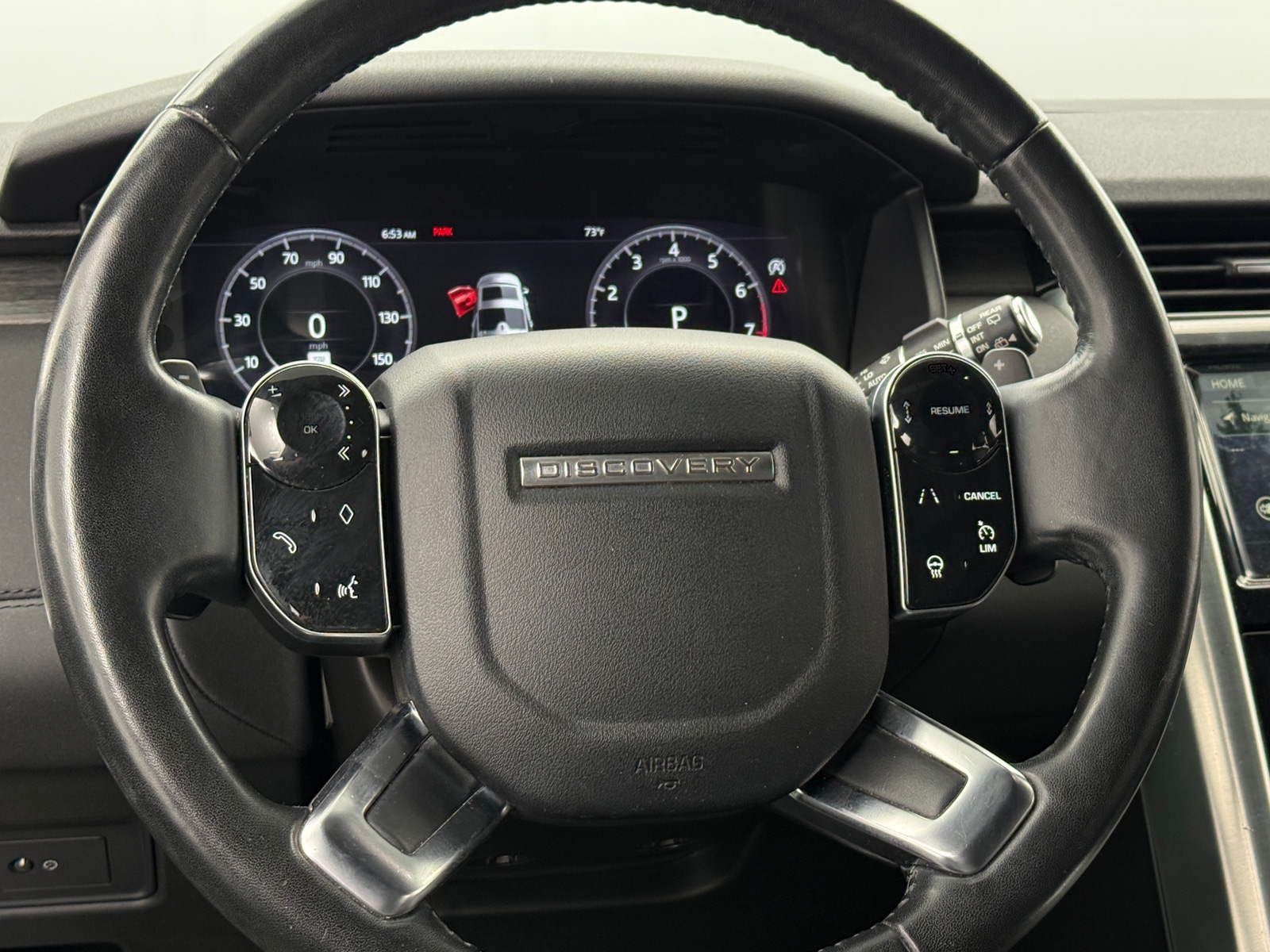 Thumbnail: 2019 Land Rover Discovery - 4