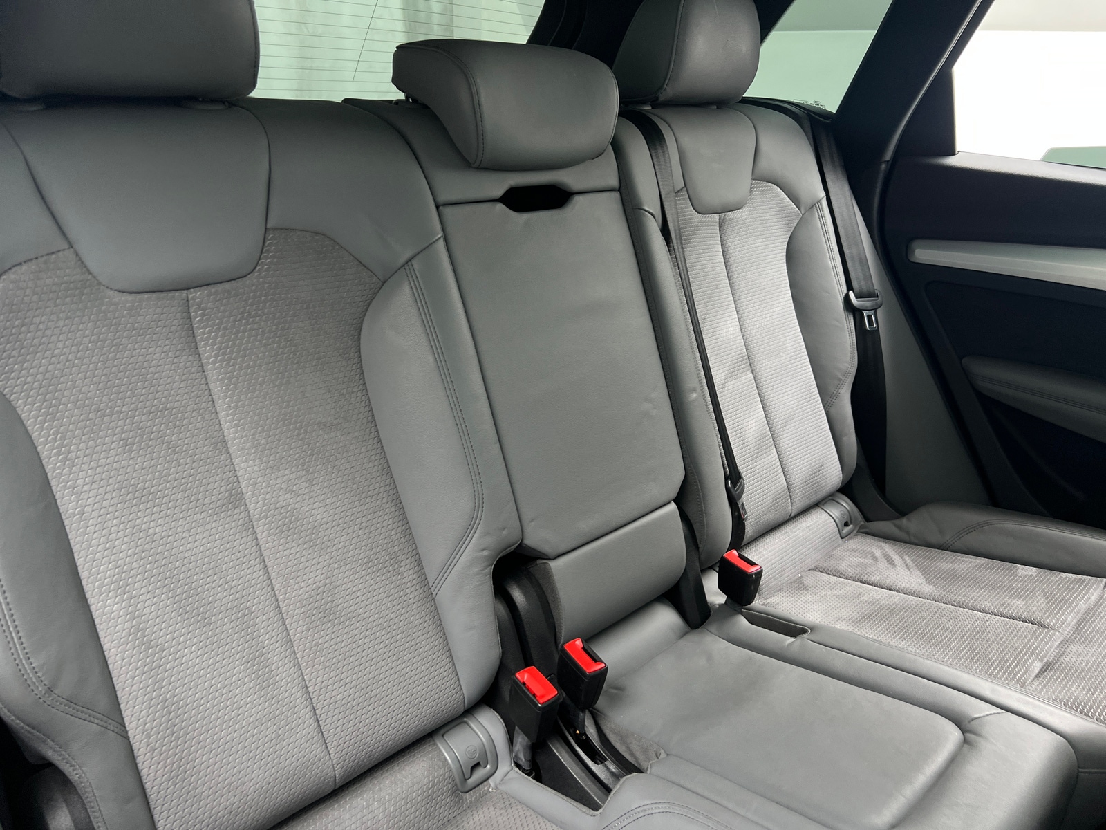 Thumbnail: 2019 Audi SQ5 - 5