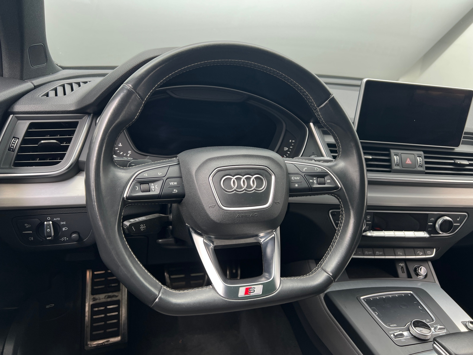 Thumbnail: 2019 Audi SQ5 - 4