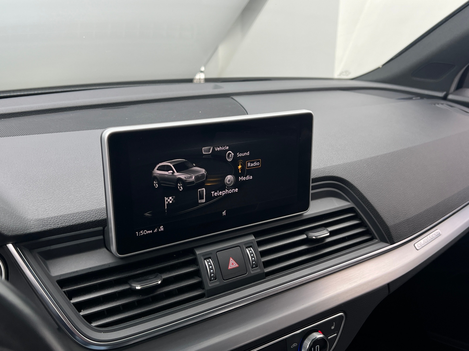 Thumbnail: 2019 Audi SQ5 - 3