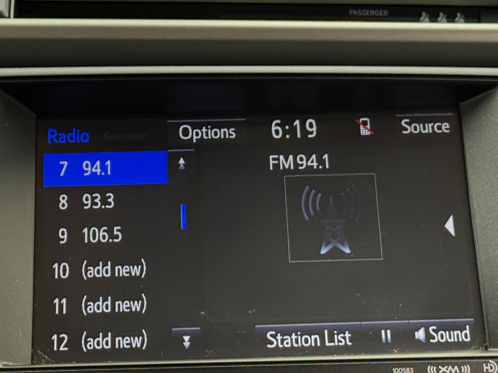 Thumbnail: 2018 Toyota RAV4 - 4