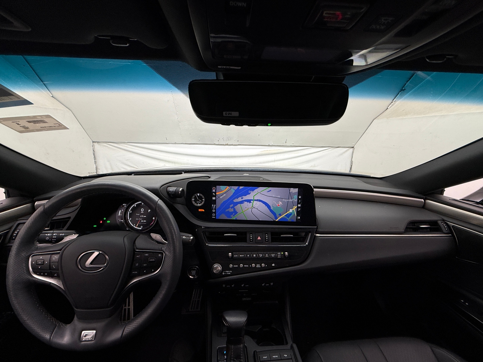 Thumbnail: 2022 Lexus ES - 2