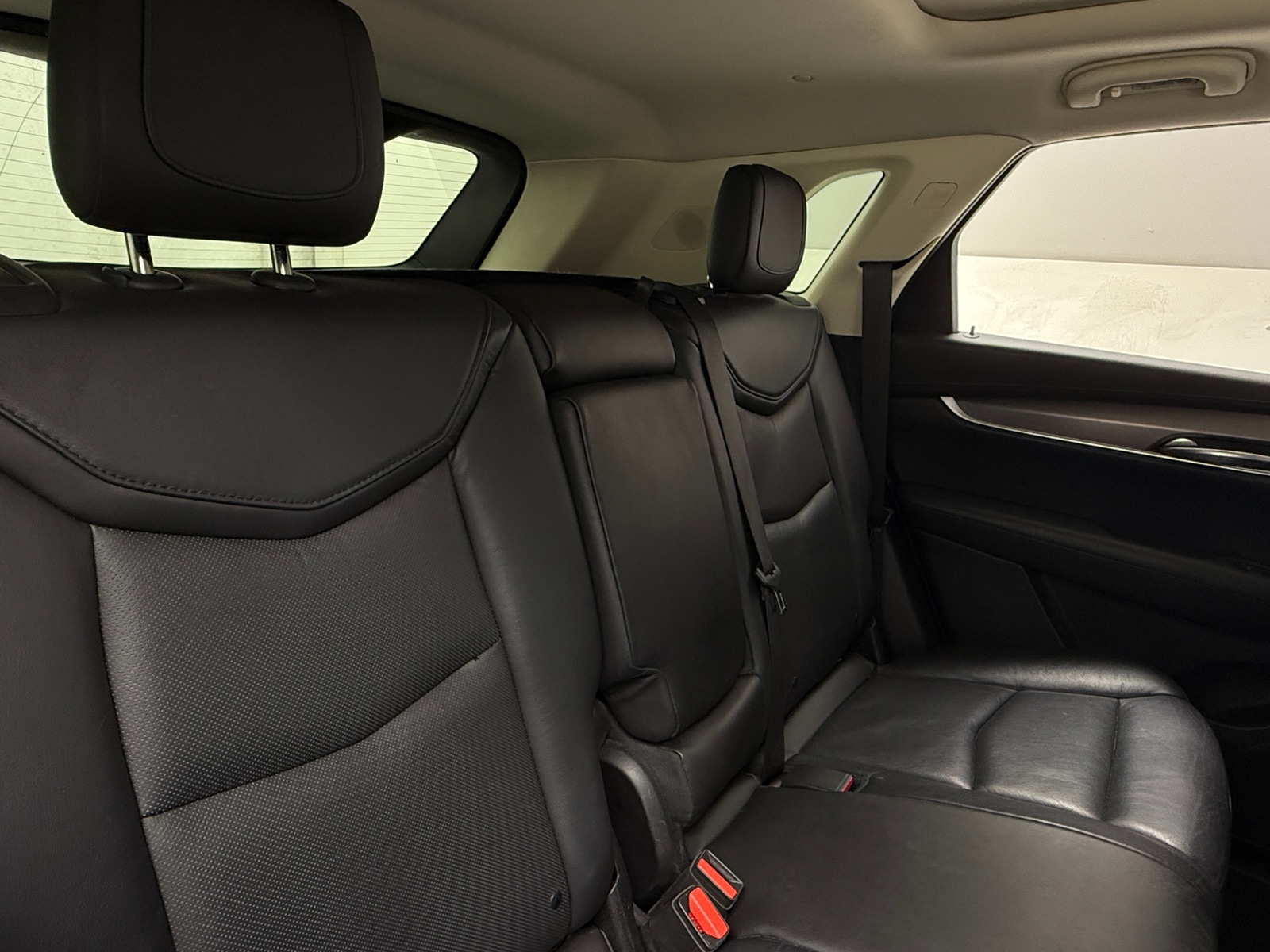 Thumbnail: 2017 Cadillac XT5 - 5