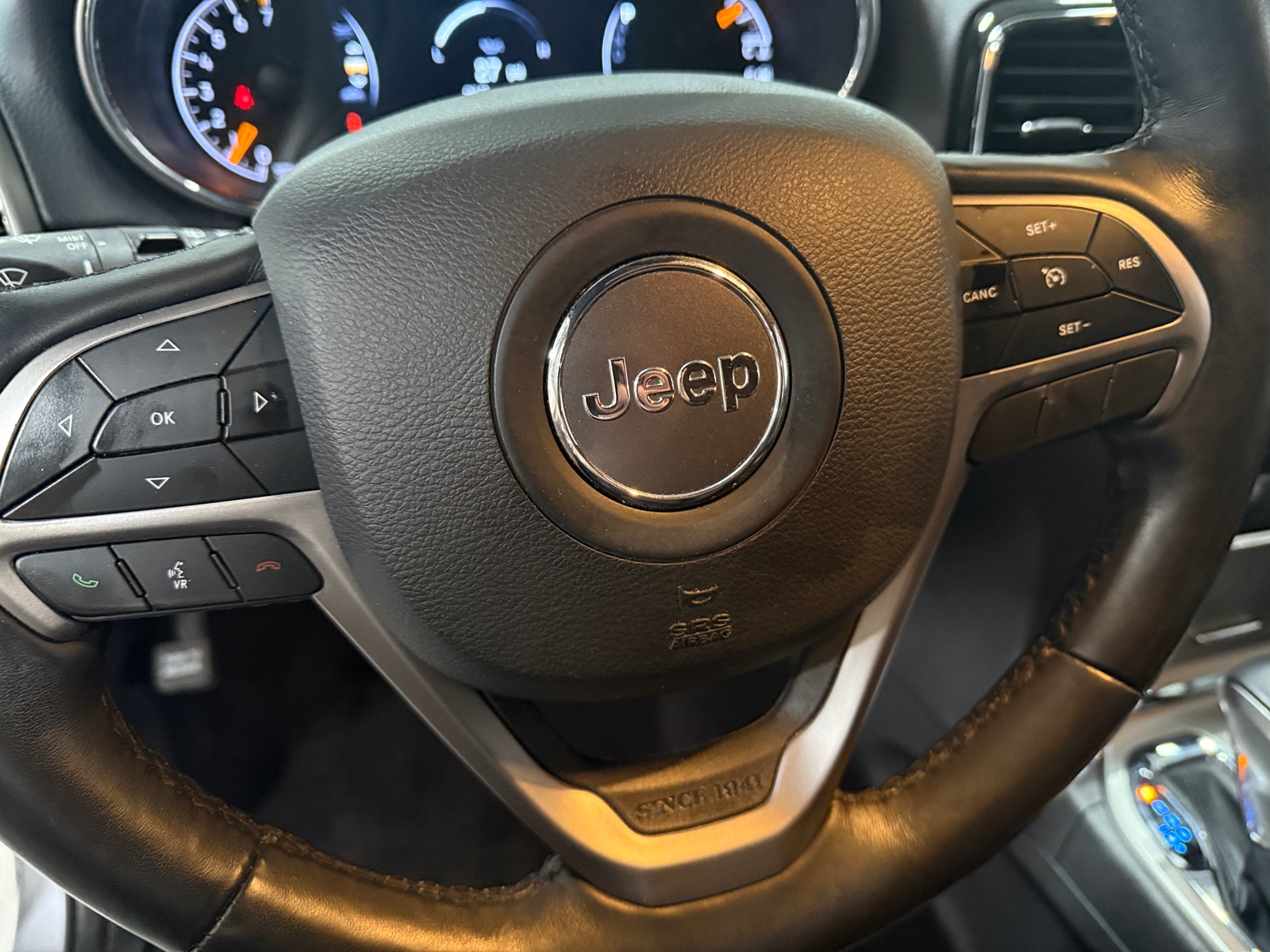 Thumbnail: 2021 Jeep Grand Cherokee - 4