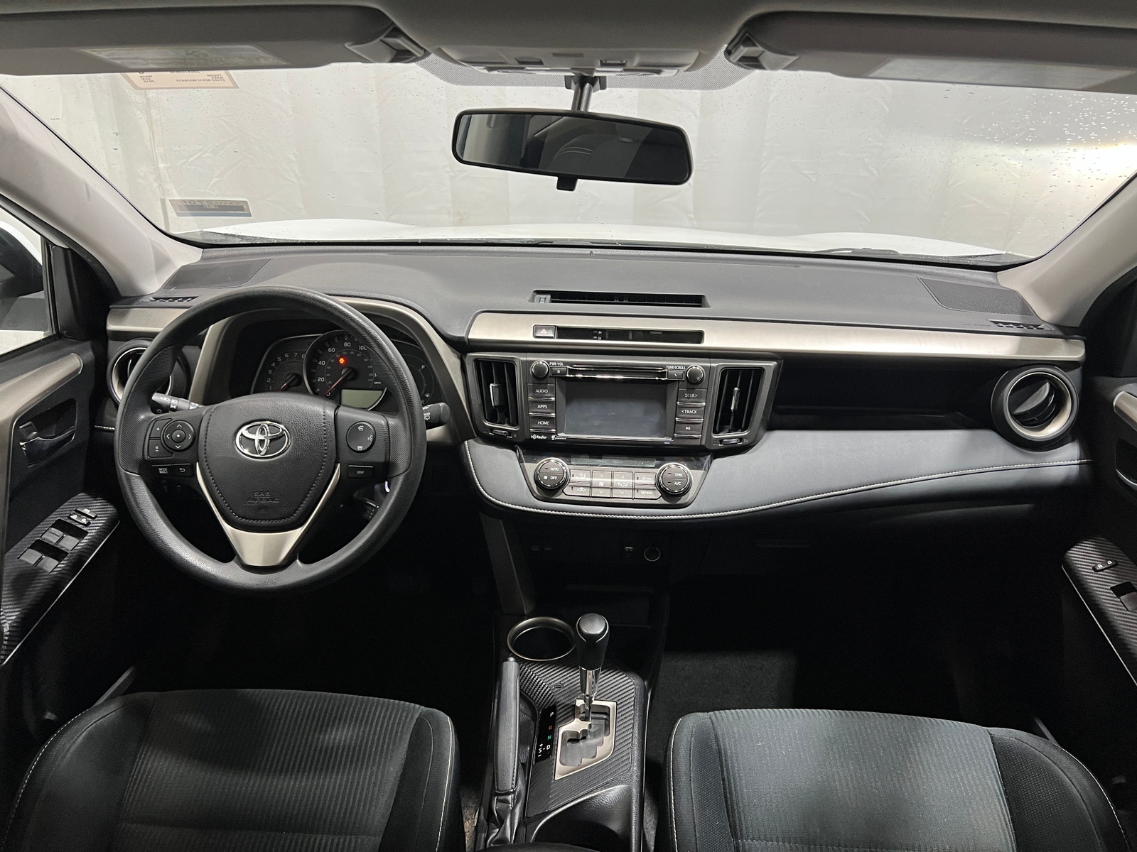 Thumbnail: 2015 Toyota RAV4 - 3