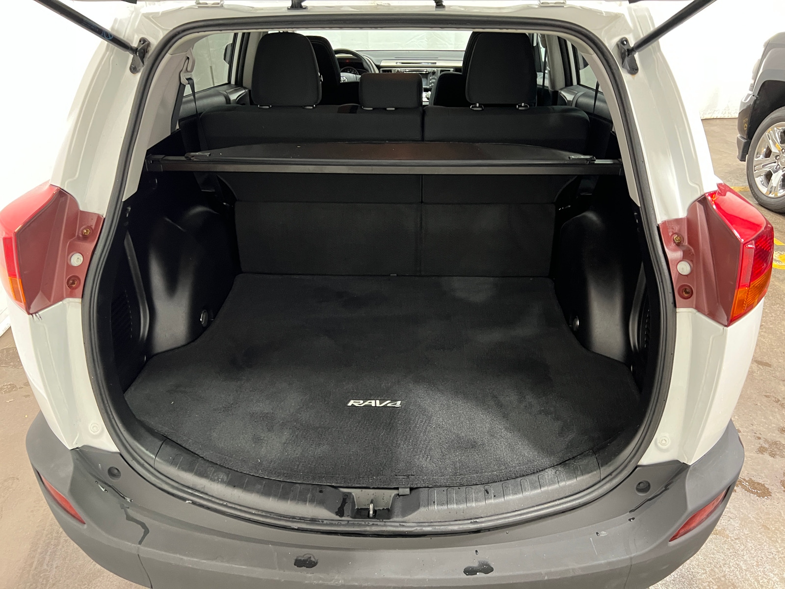 Thumbnail: 2015 Toyota RAV4 - 7