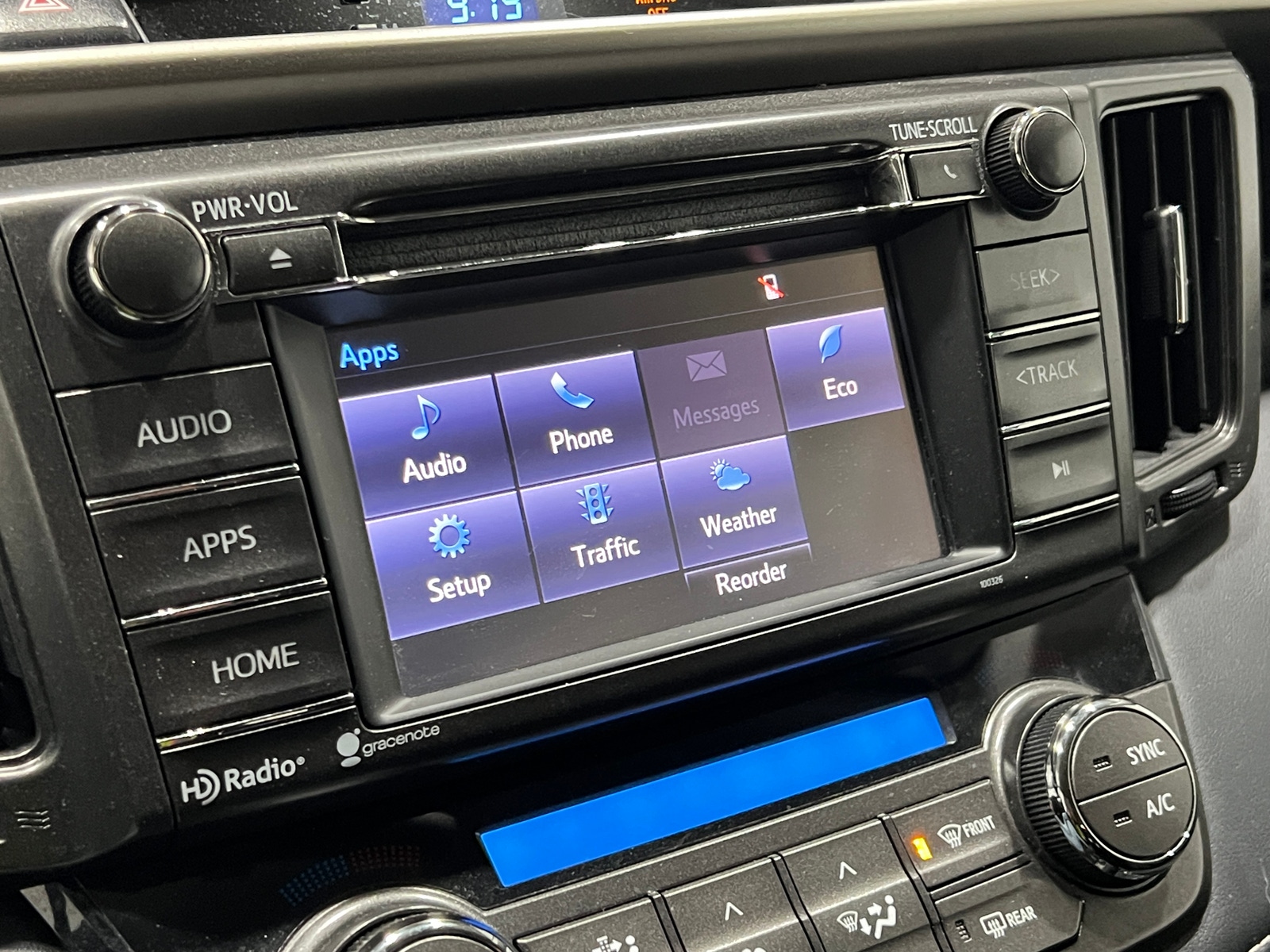 Thumbnail: 2015 Toyota RAV4 - 4