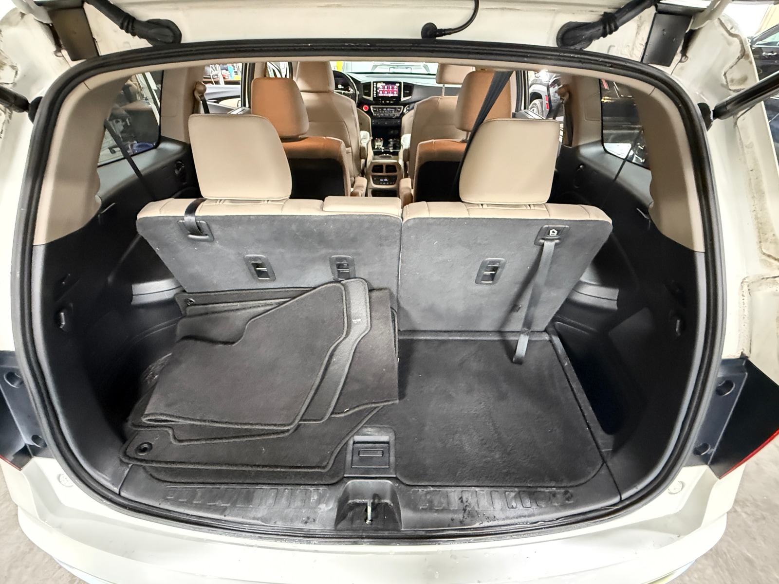 Thumbnail: 2018 Honda Pilot - 6