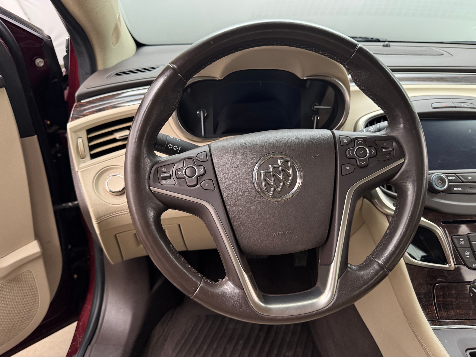 Thumbnail: 2015 Buick LaCrosse - 4