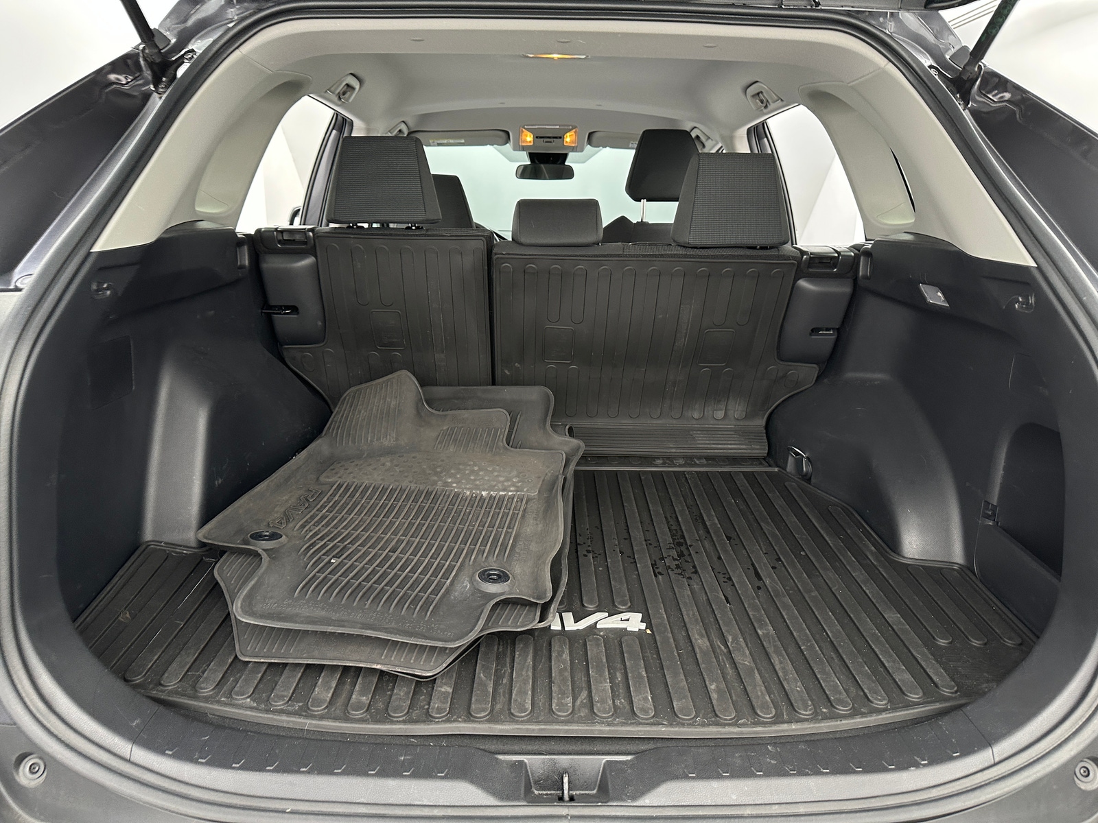 Thumbnail: 2021 Toyota RAV4 - 7