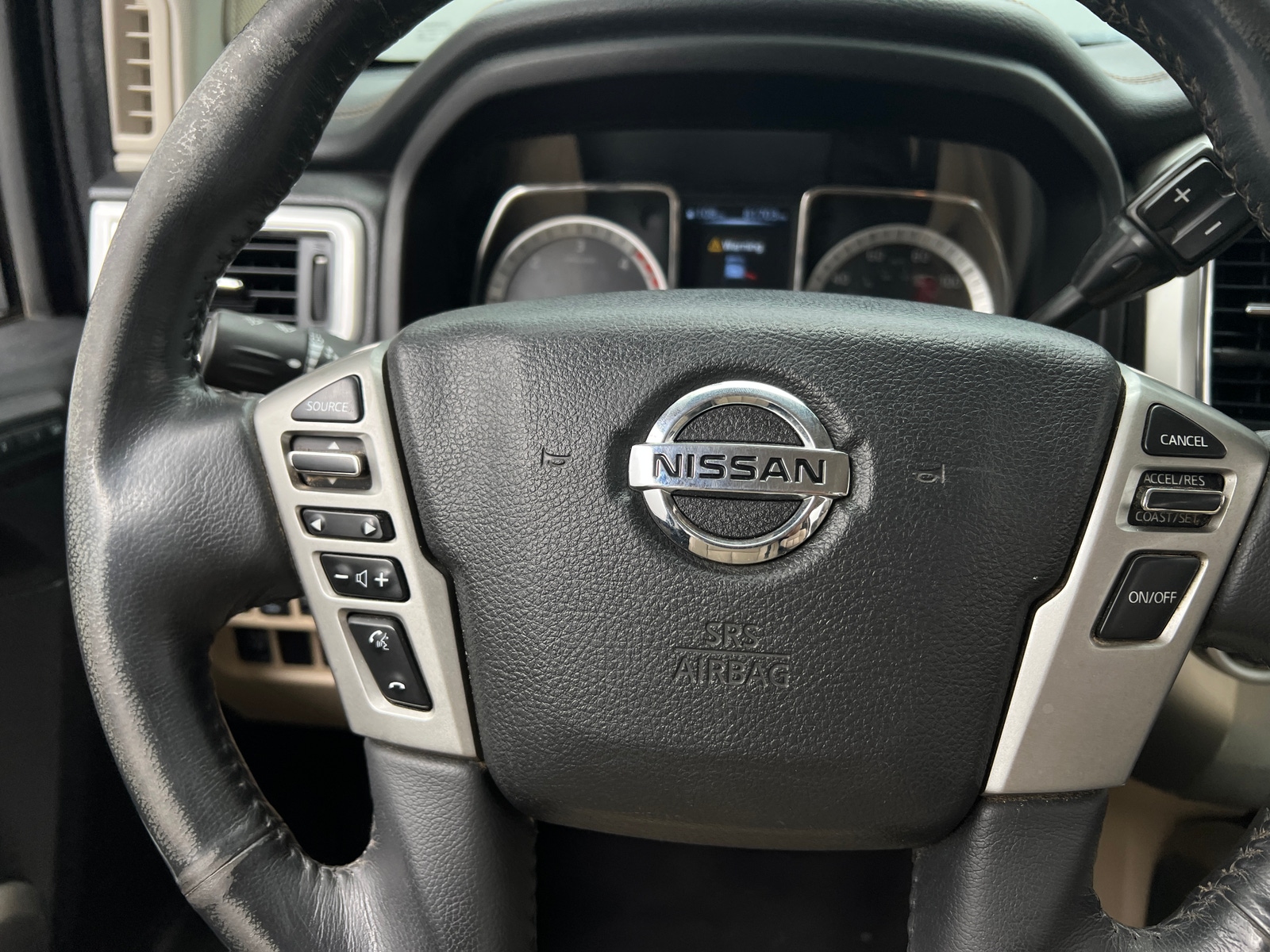 Thumbnail: 2016 Nissan Titan - 5