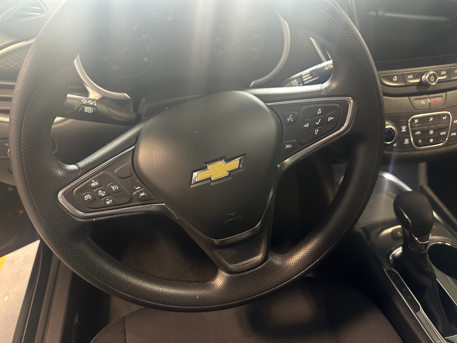 Thumbnail: 2024 Chevrolet Malibu - 5