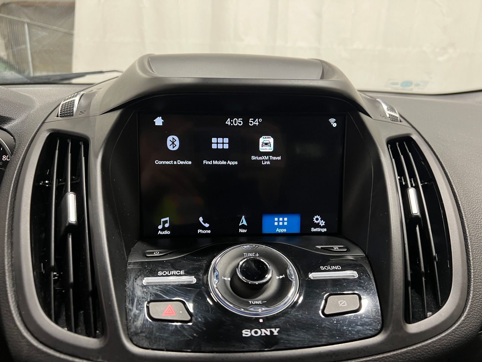 Thumbnail: 2019 Ford Escape - 3