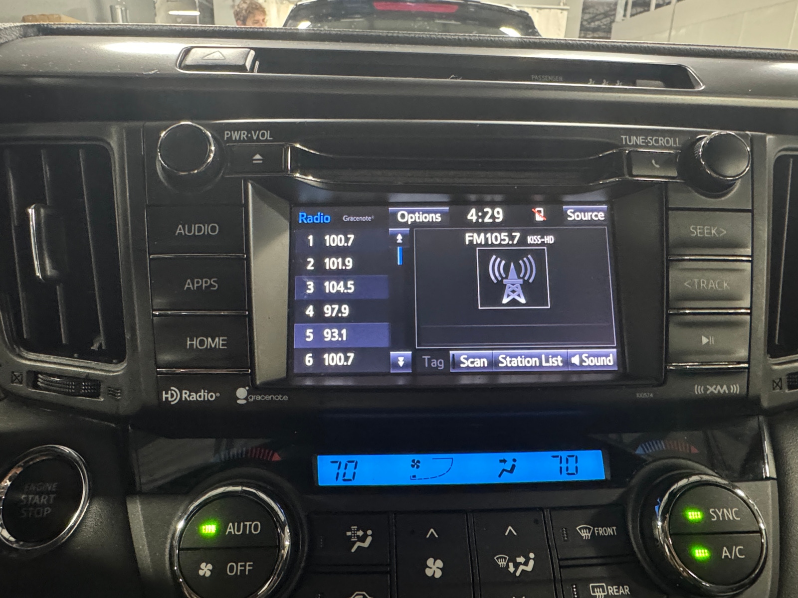 Thumbnail: 2017 Toyota RAV4 - 3