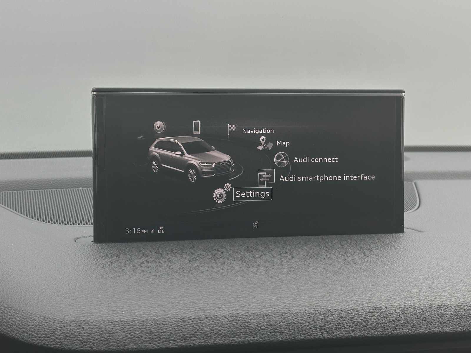 Thumbnail: 2018 Audi Q7 - 3