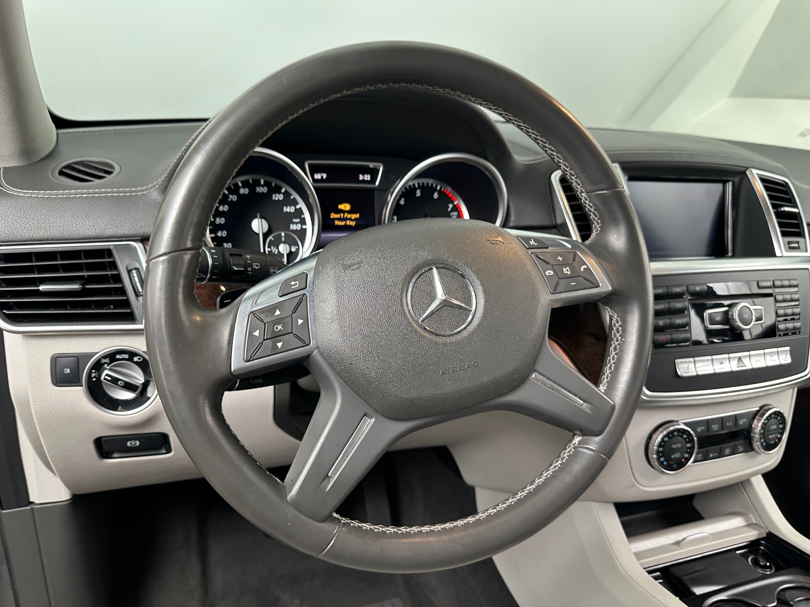 Thumbnail: 2015 Mercedes-Benz GL-Class - 4