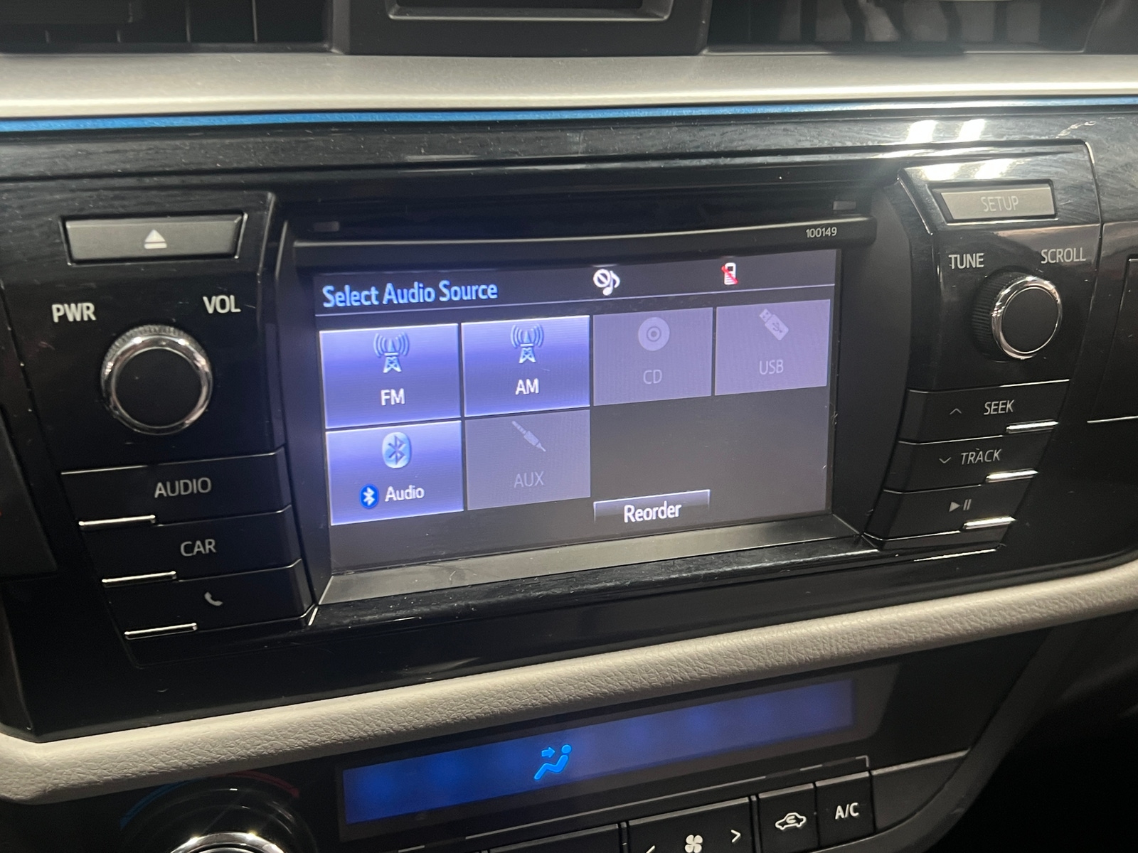 Thumbnail: 2015 Toyota Corolla - 4