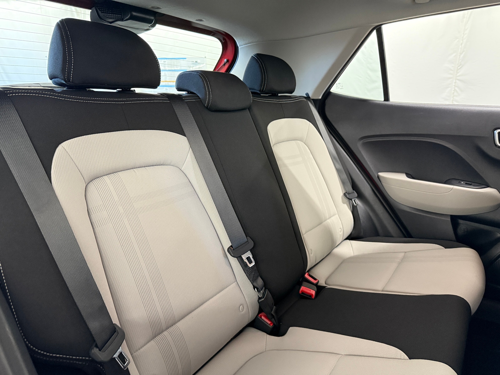 Thumbnail: 2022 Hyundai Venue - 6