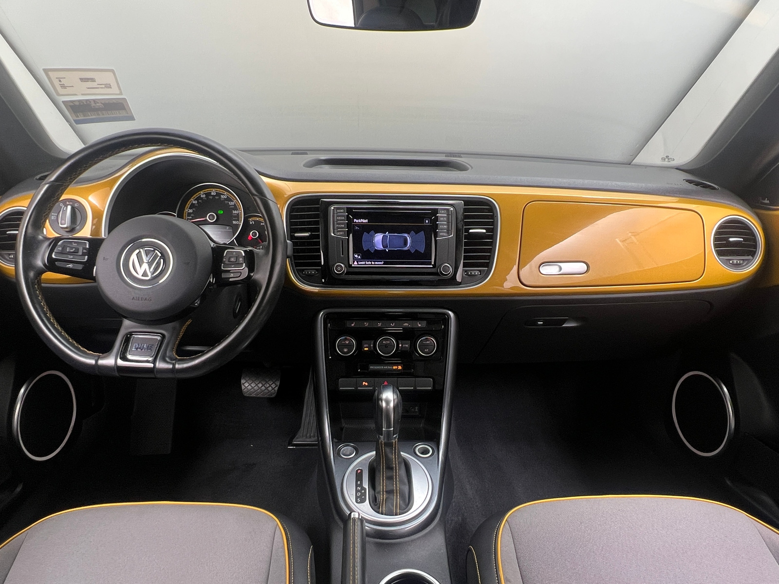 Thumbnail: 2017 Volkswagen Beetle - 3
