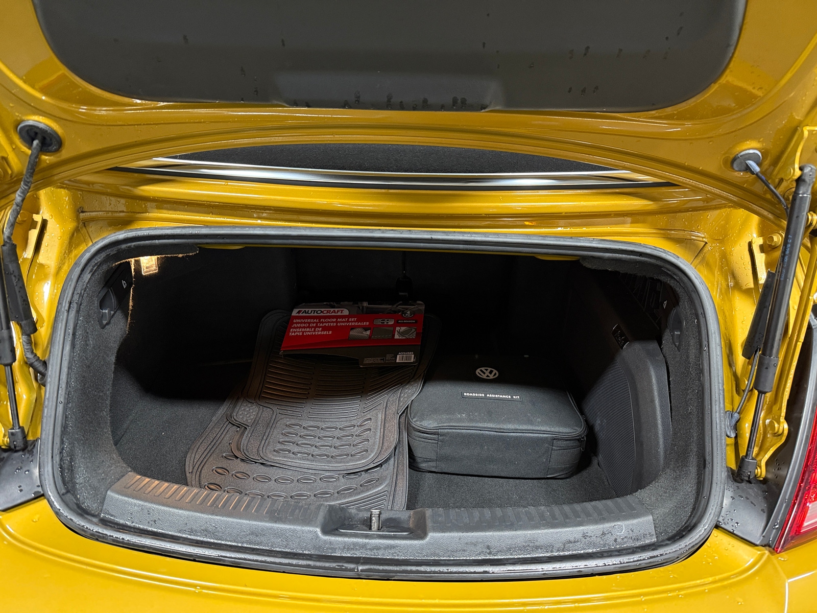 Thumbnail: 2017 Volkswagen Beetle - 7