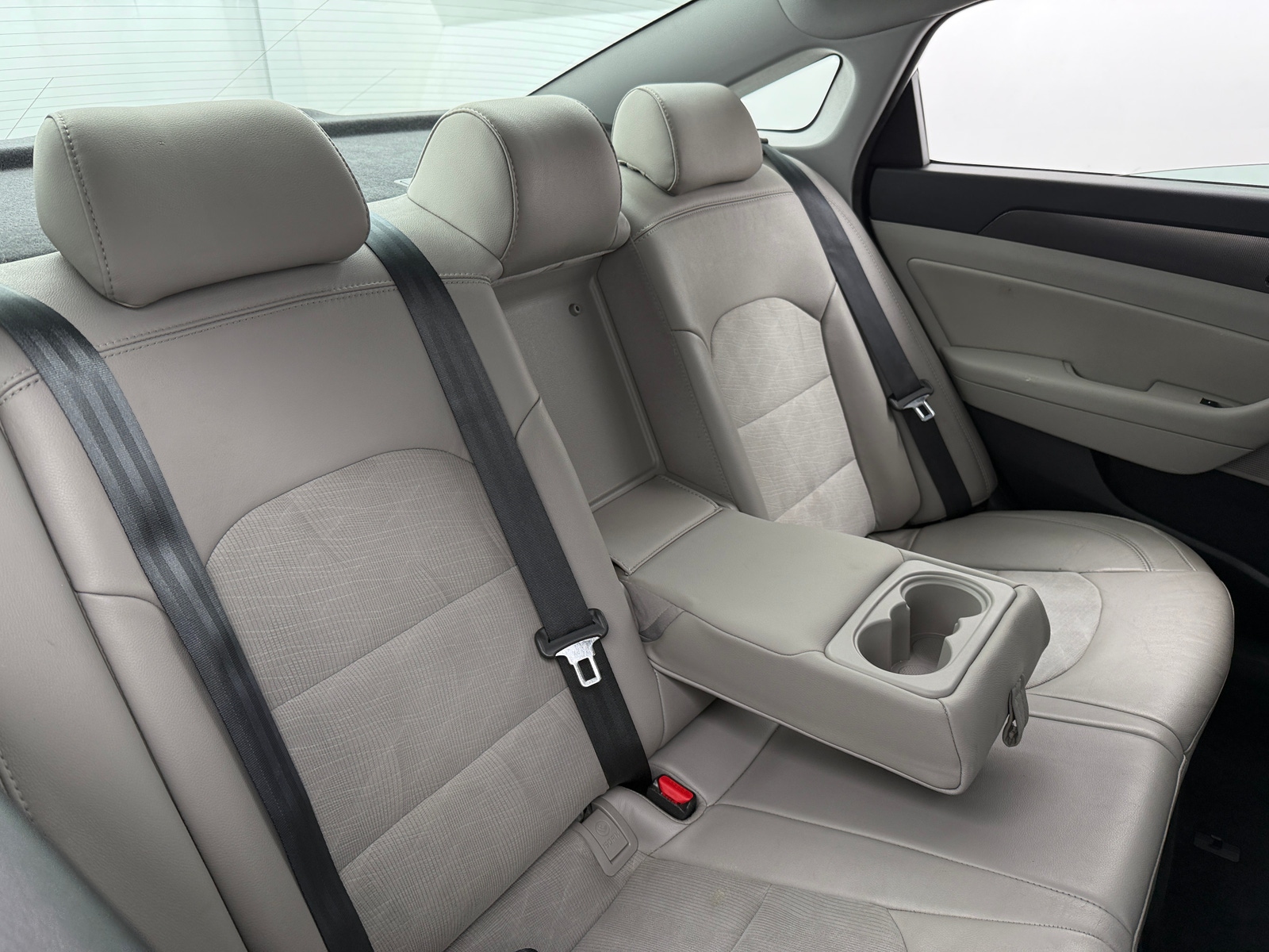 Thumbnail: 2016 Hyundai Sonata - 6