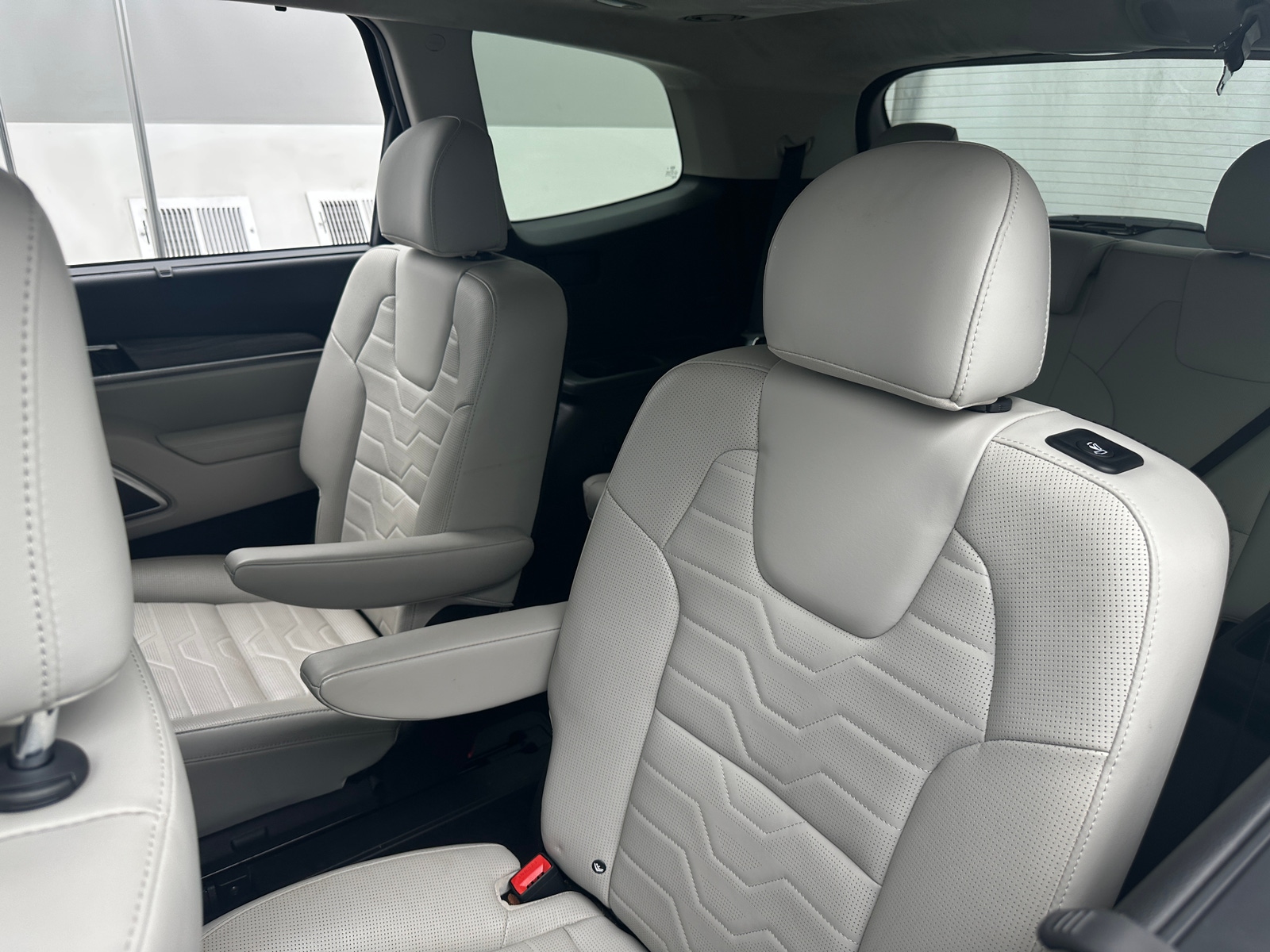 Thumbnail: 2021 Kia Telluride - 5