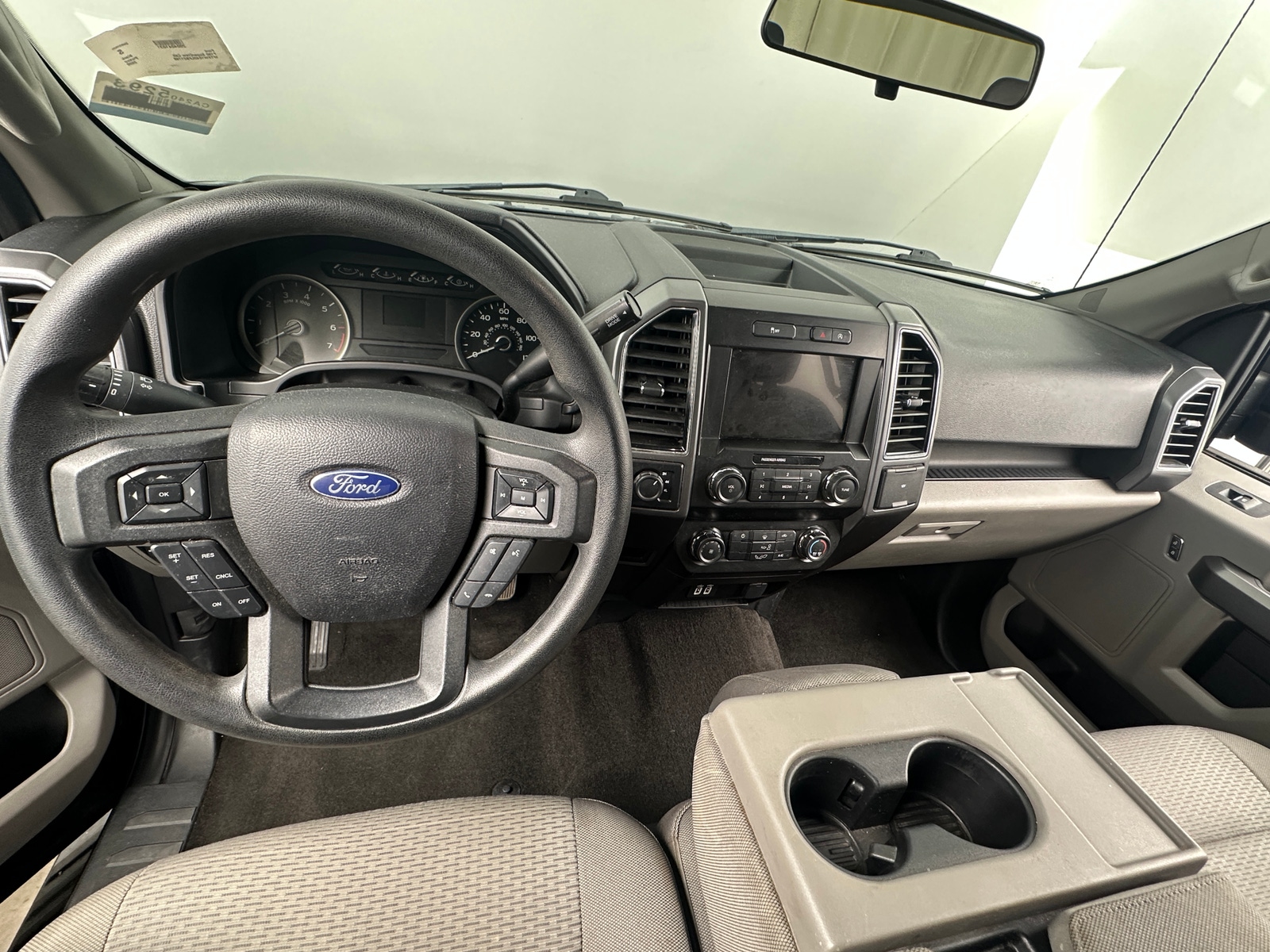 Thumbnail: 2020 Ford Econoline - 3