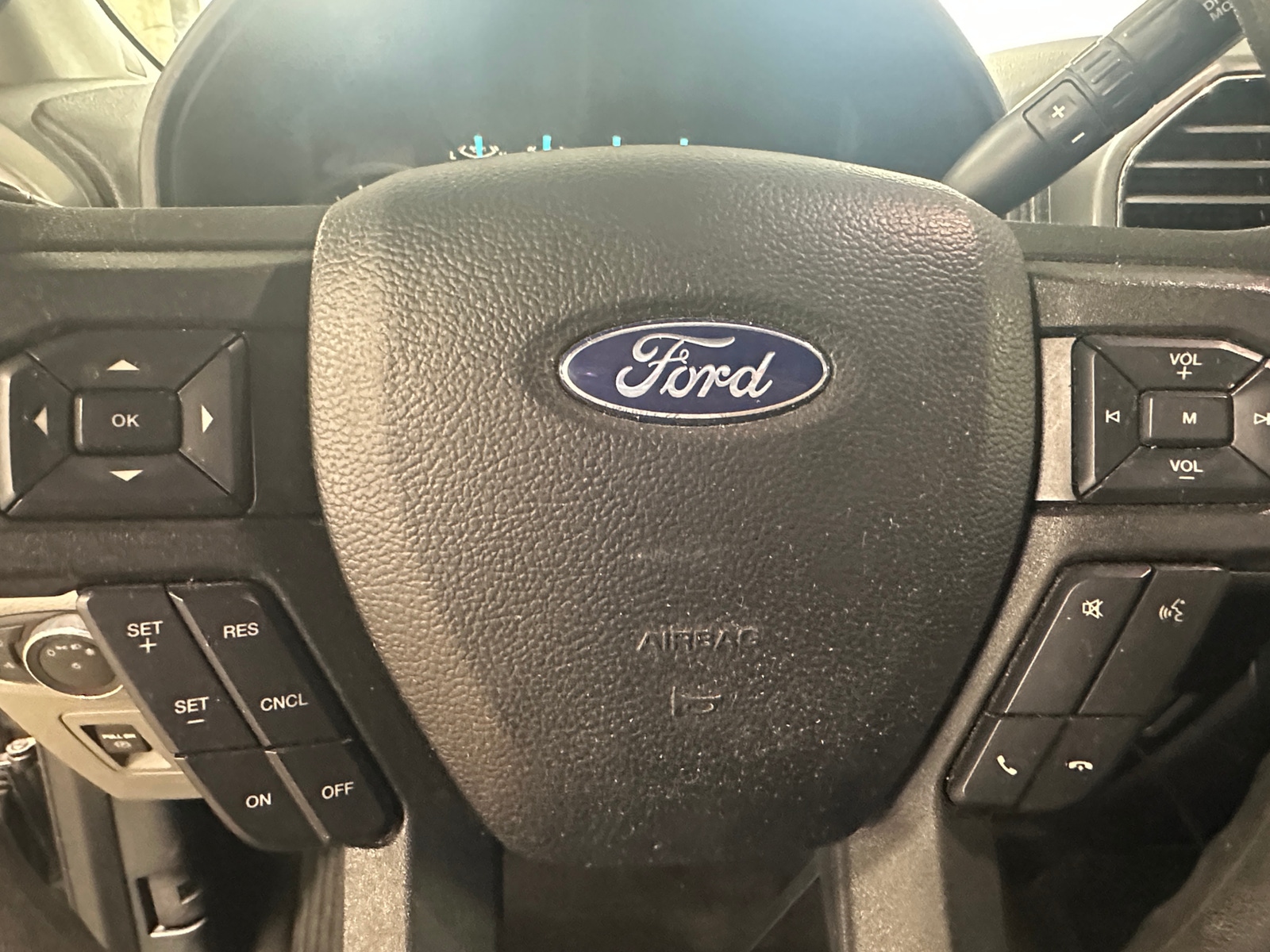 Thumbnail: 2020 Ford Econoline - 5