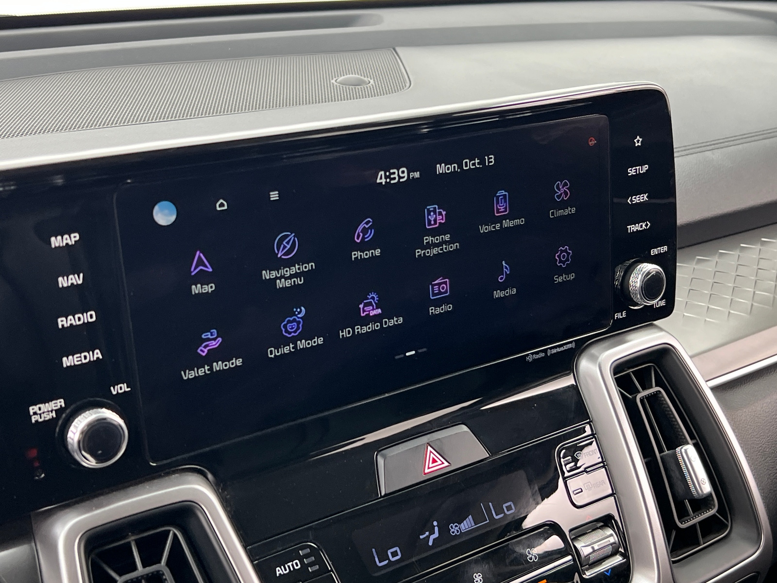 Thumbnail: 2022 Kia Sorento - 3