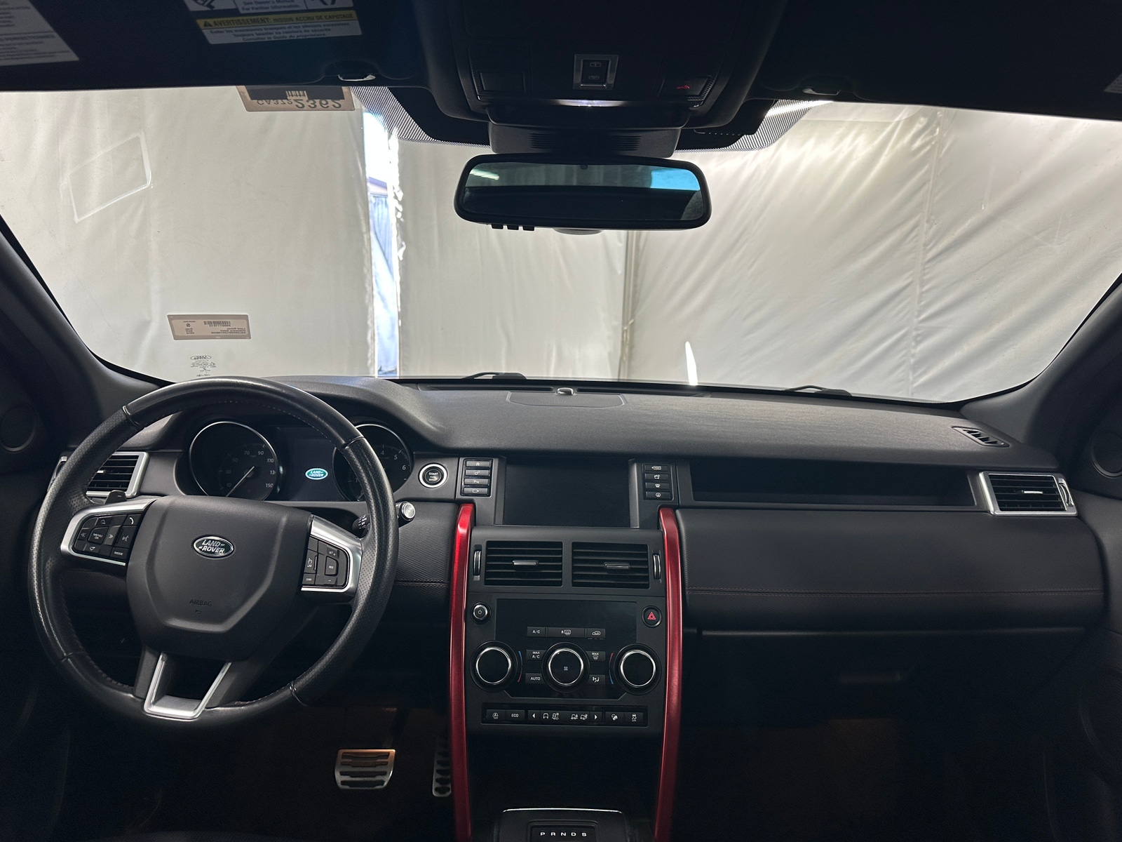 Thumbnail: 2018 Land Rover Discovery Sport - 2