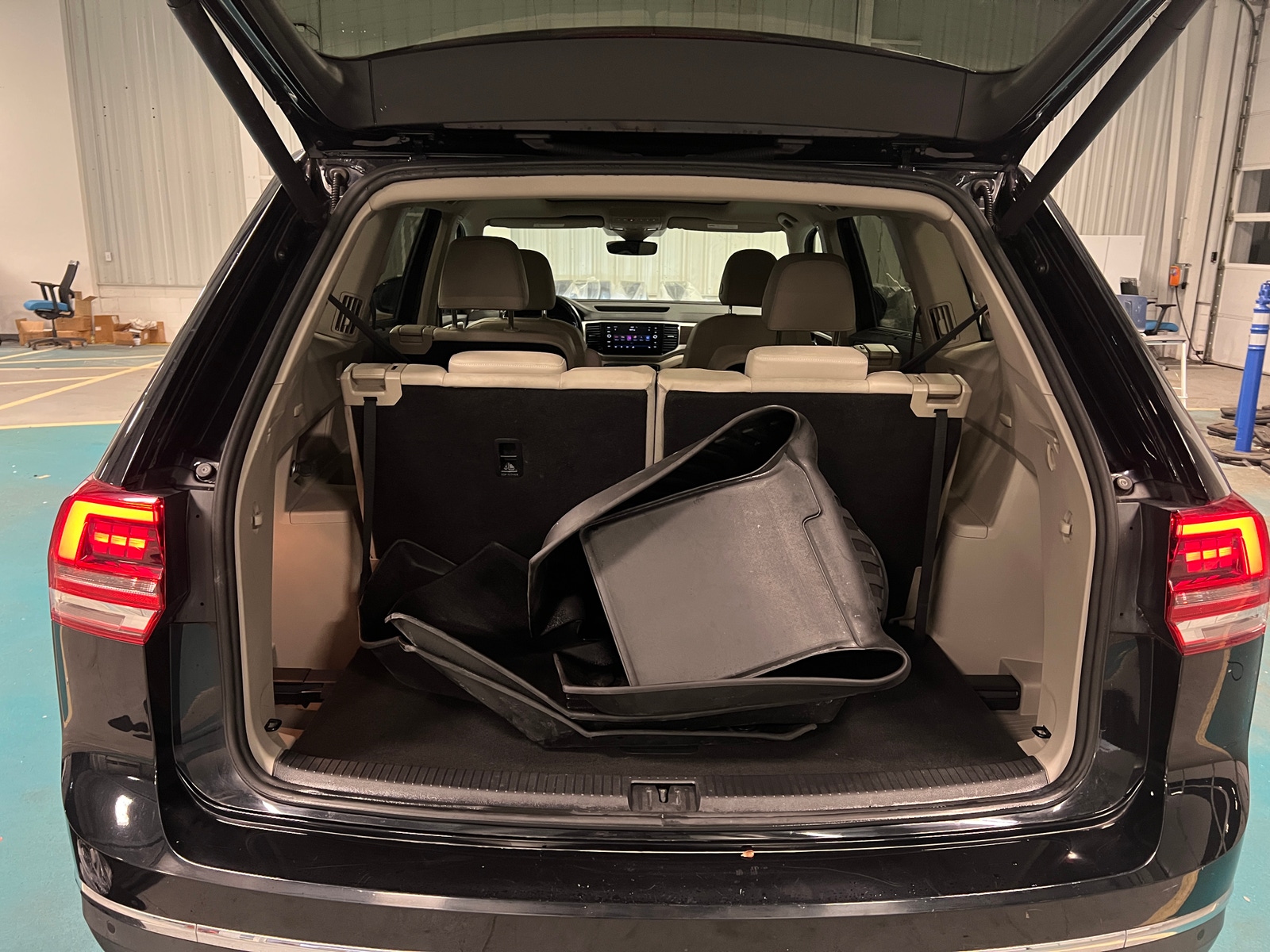 Thumbnail: 2019 Volkswagen Atlas - 6