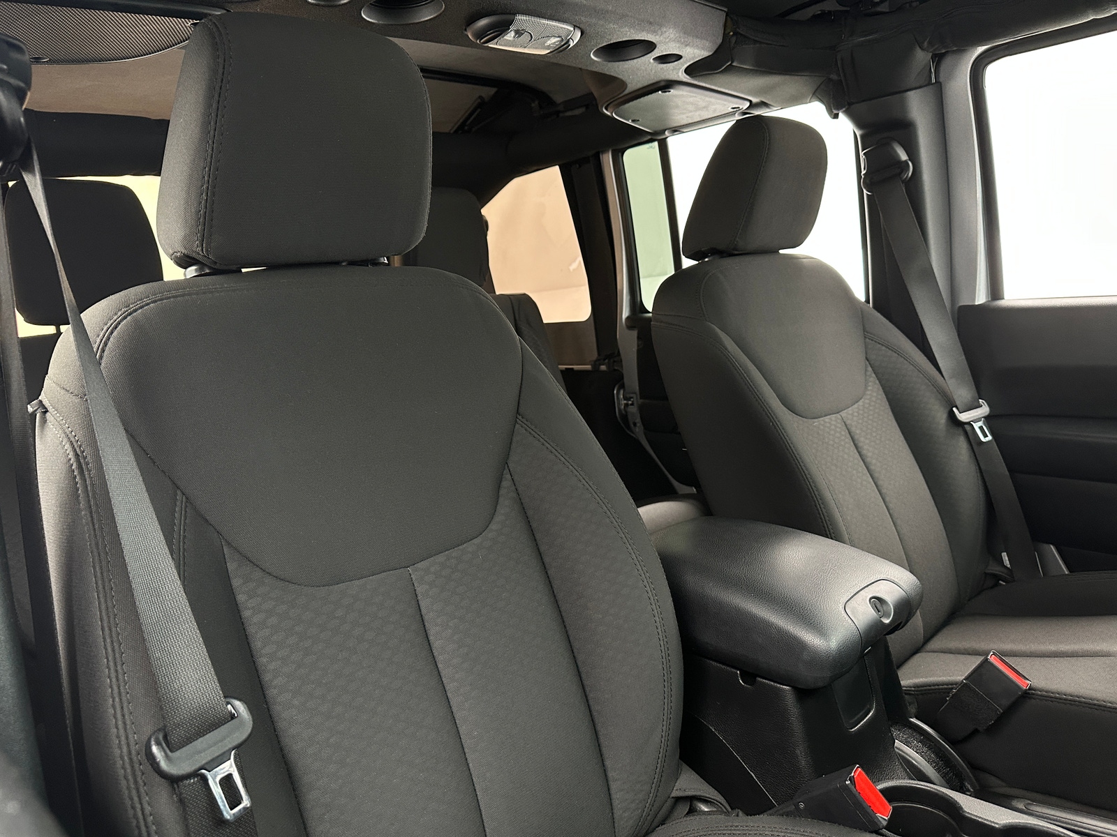 Thumbnail: 2017 Jeep Wrangler - 2