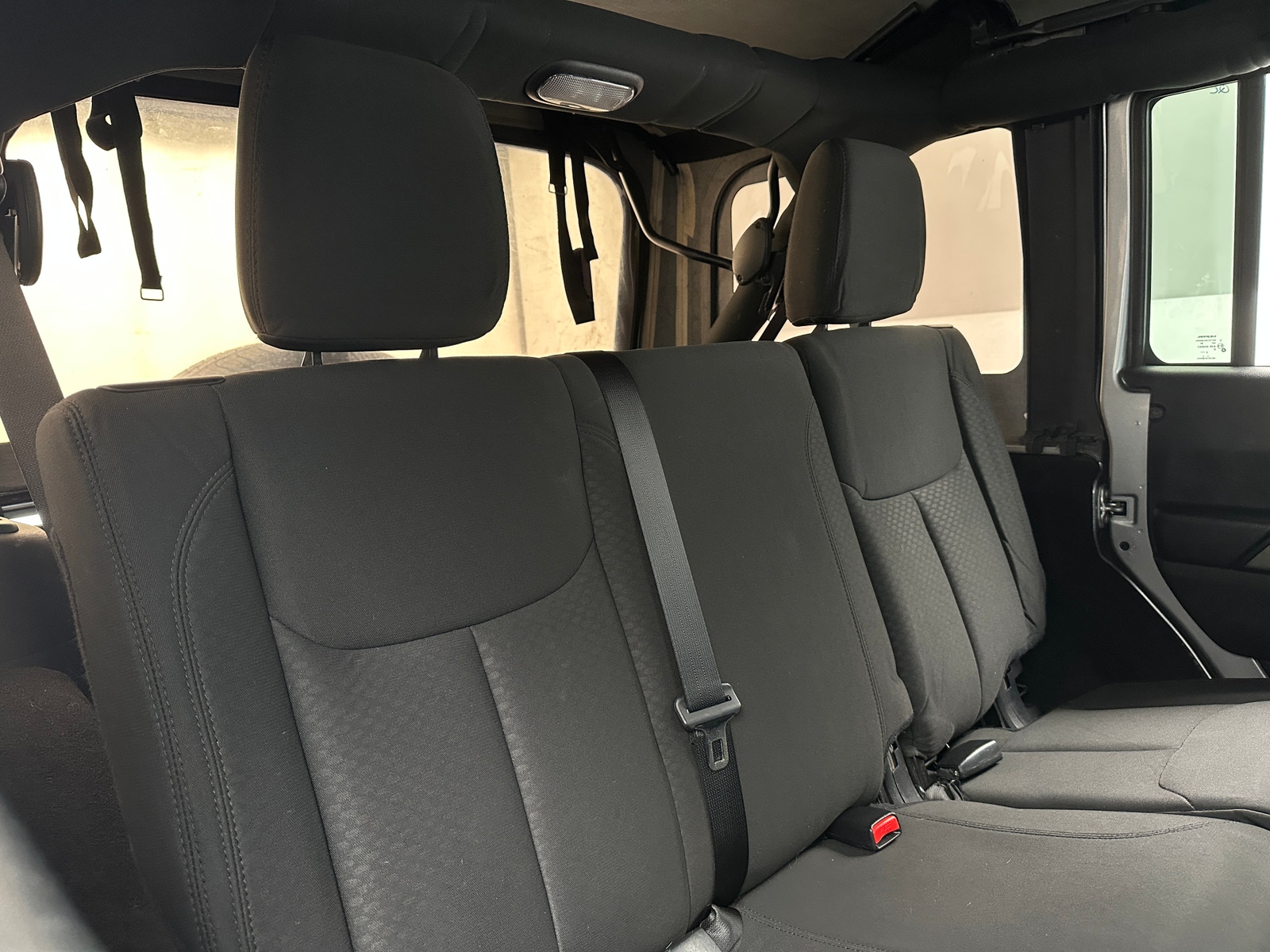 Thumbnail: 2017 Jeep Wrangler - 6