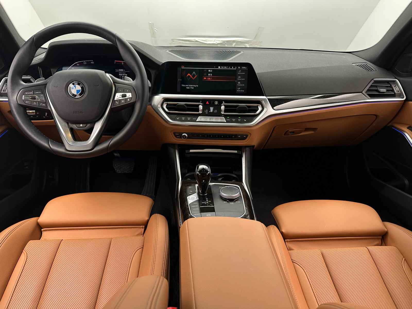 Thumbnail: 2022 BMW 3 Series - 2
