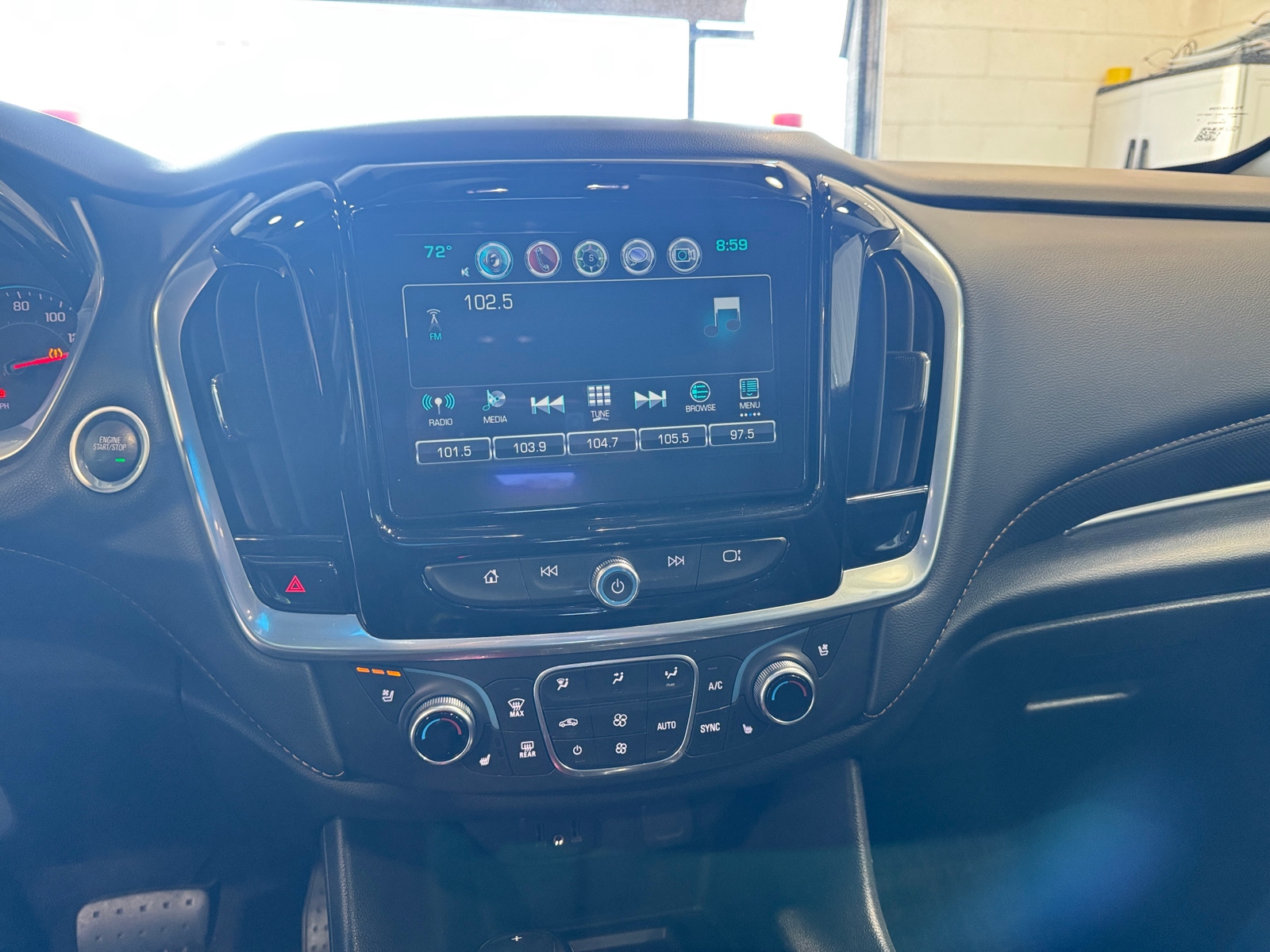 Thumbnail: 2019 Chevrolet Traverse - 3