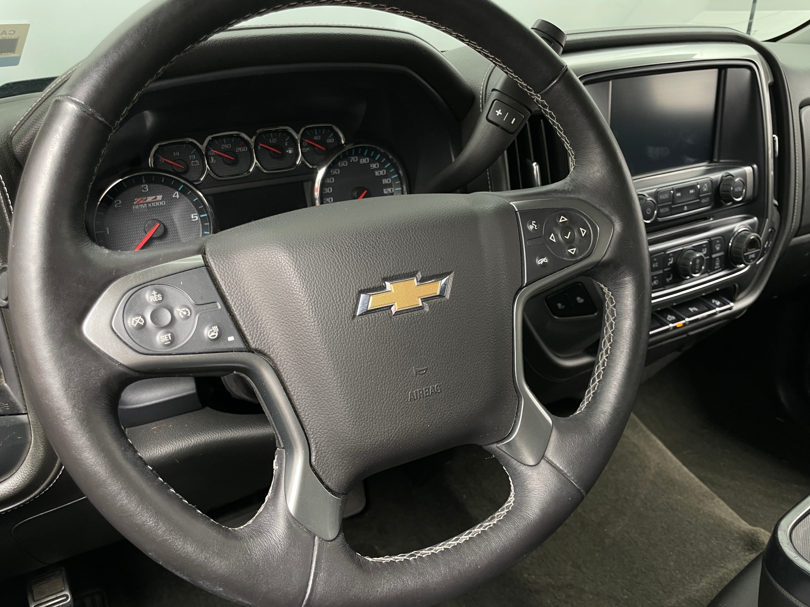 Thumbnail: 2017 Chevrolet Silverado 1500 - 4