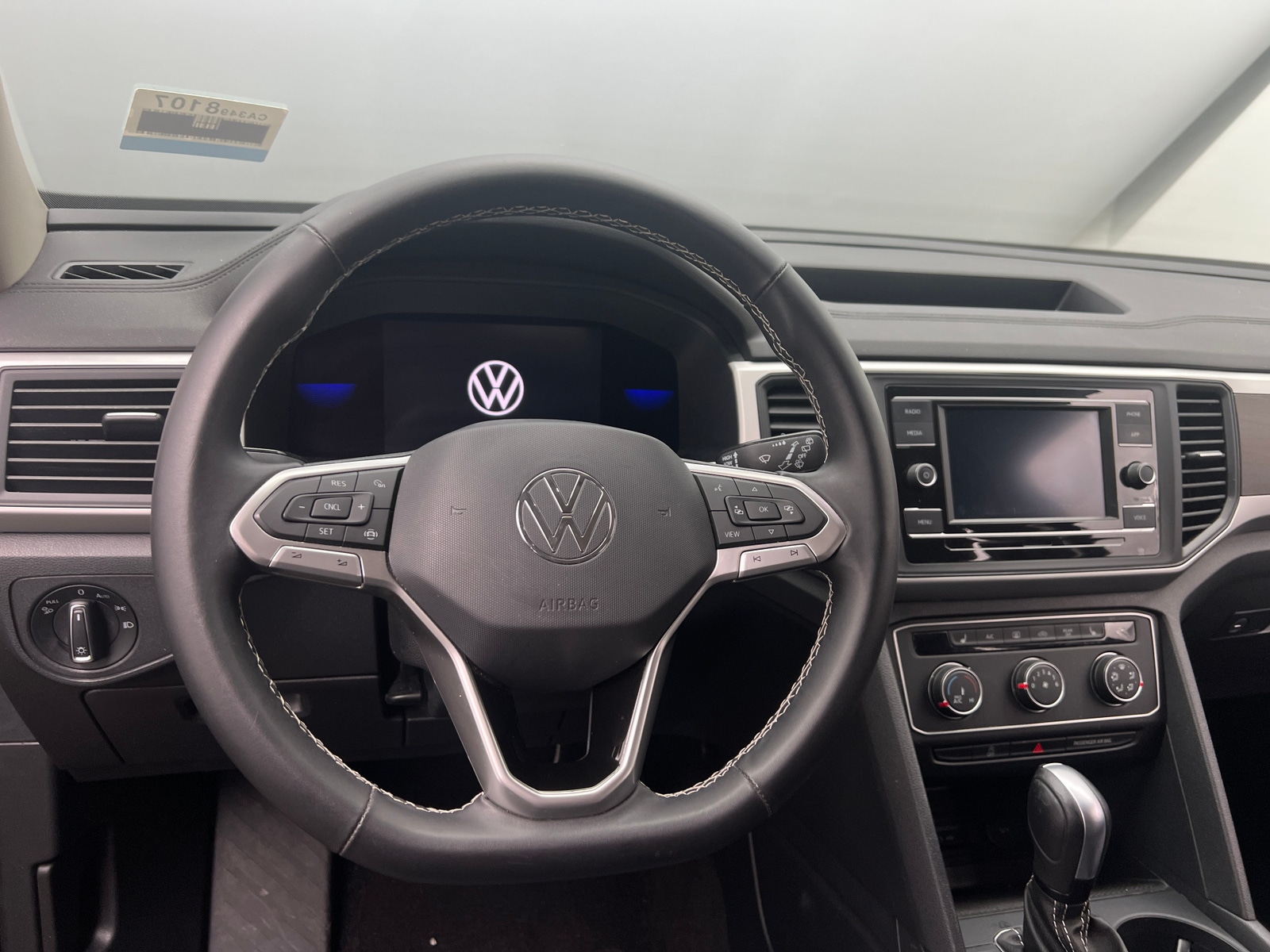 Thumbnail: 2022 Volkswagen Atlas - 4