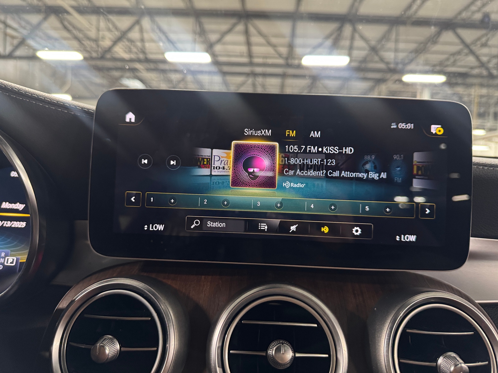 Thumbnail: 2020 Mercedes-Benz GLC - 3